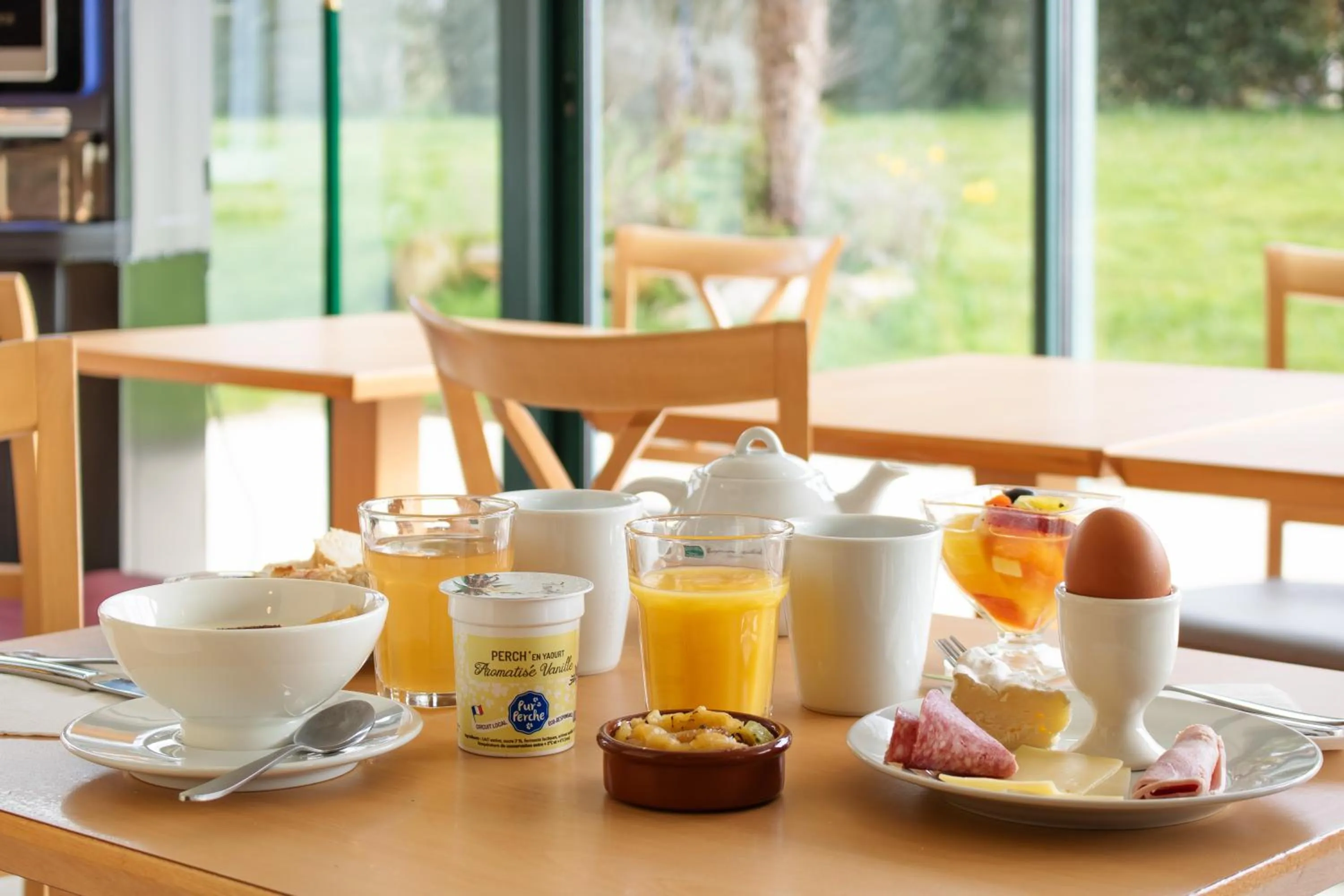 Brit Hotel Châteaudun