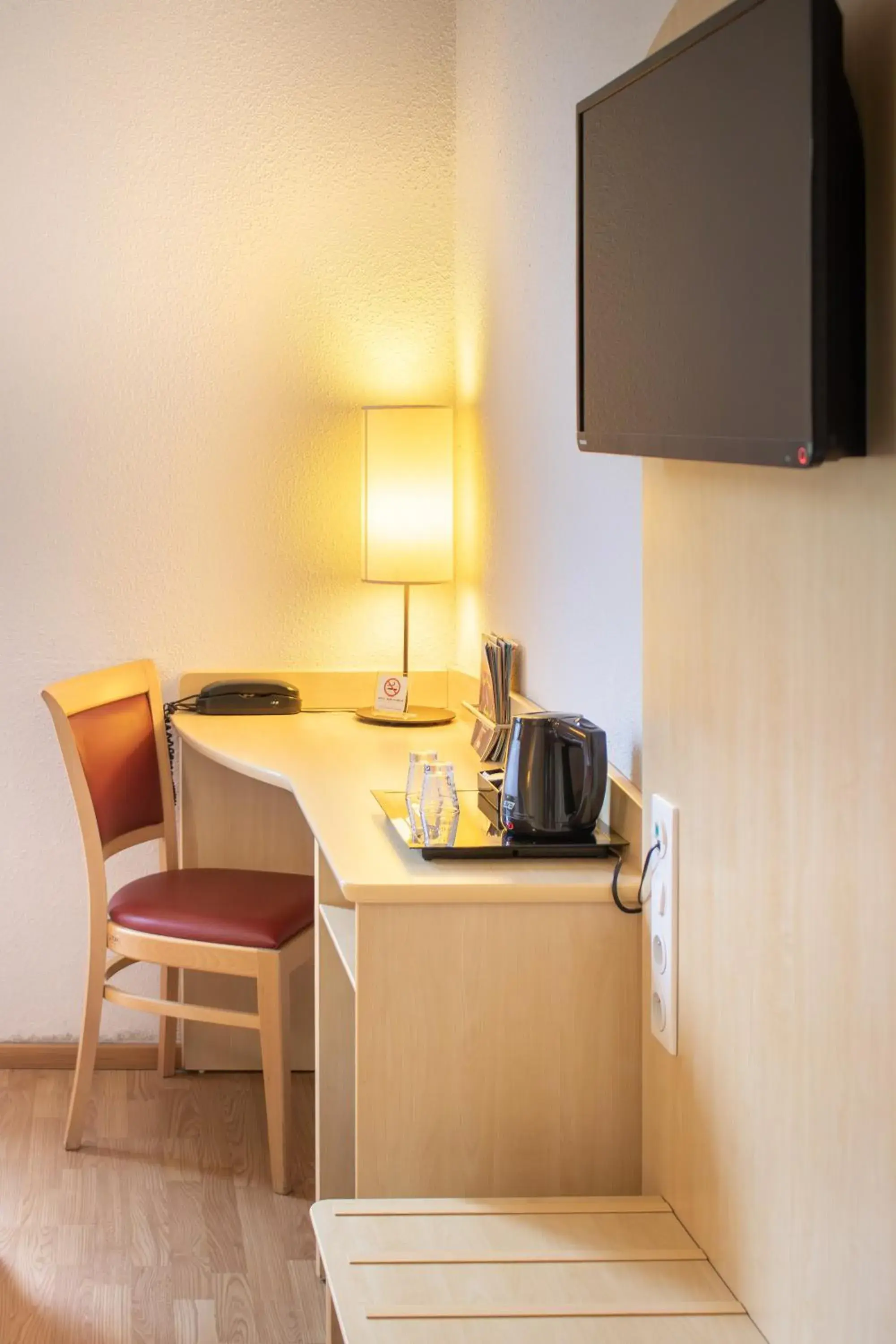 Brit Hotel Châteaudun Brit Hotel Châteaudun