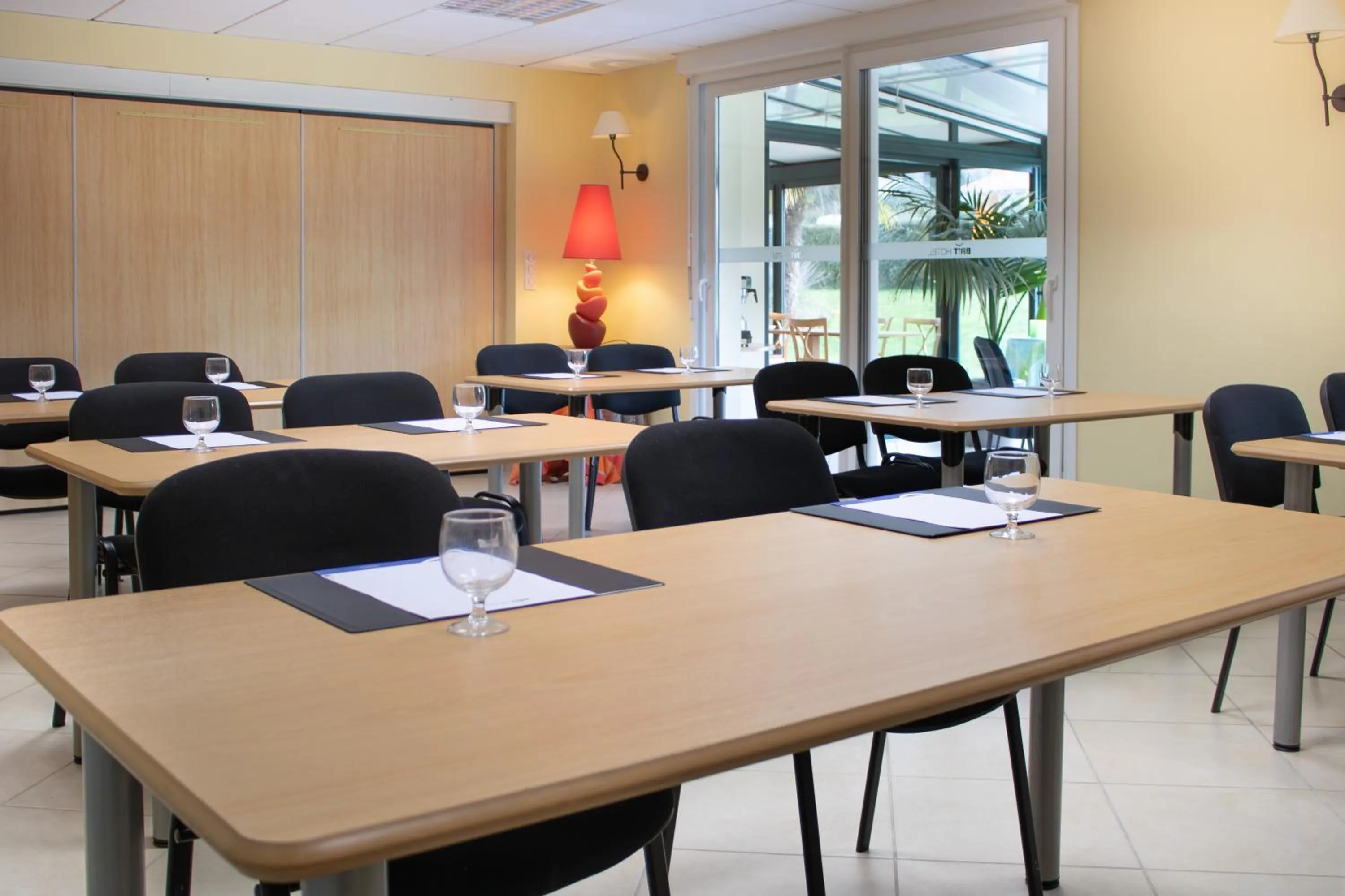 Brit Hotel Châteaudun