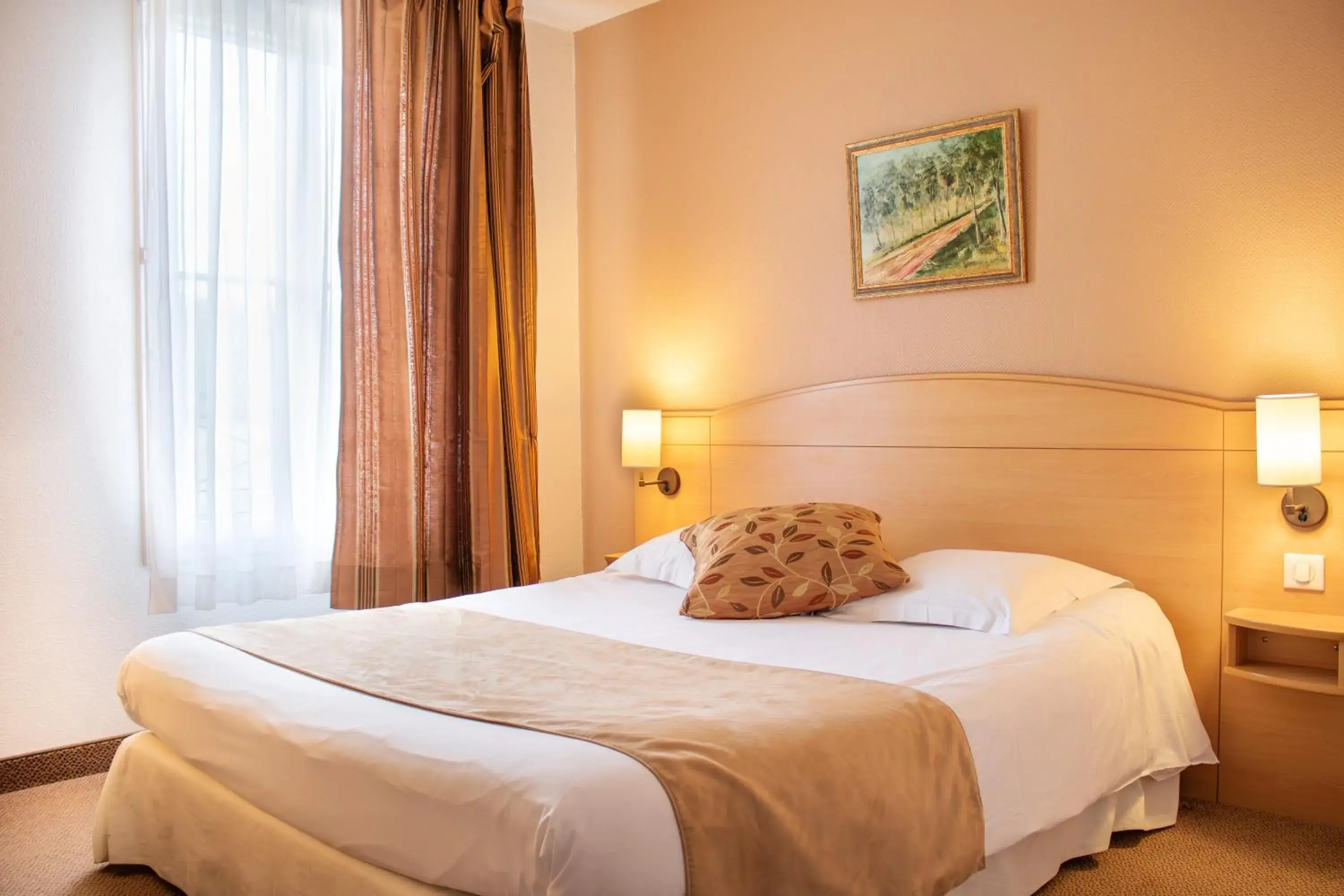 Brit Hotel Châteaudun Brit Hotel Châteaudun