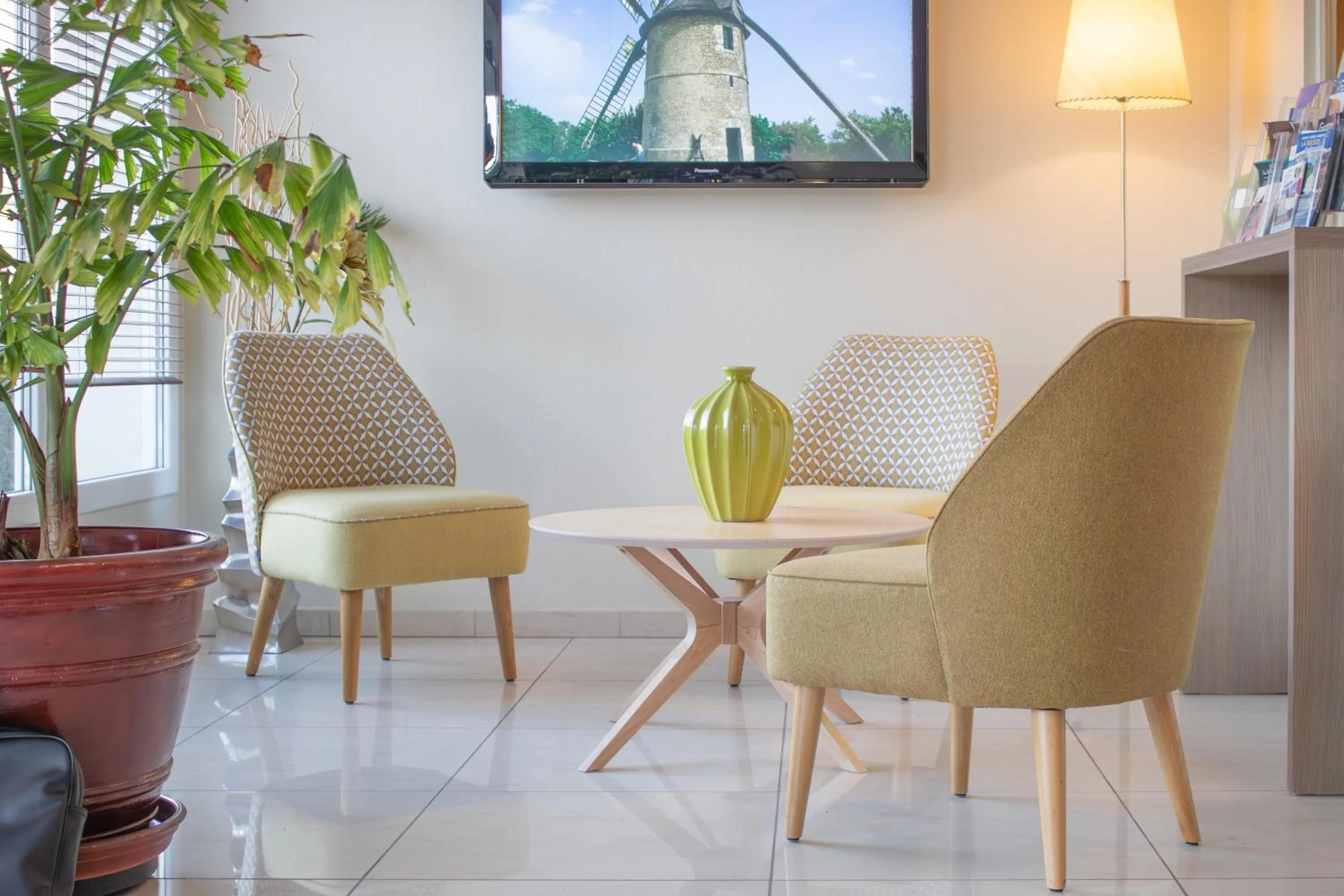 Brit Hotel Châteaudun