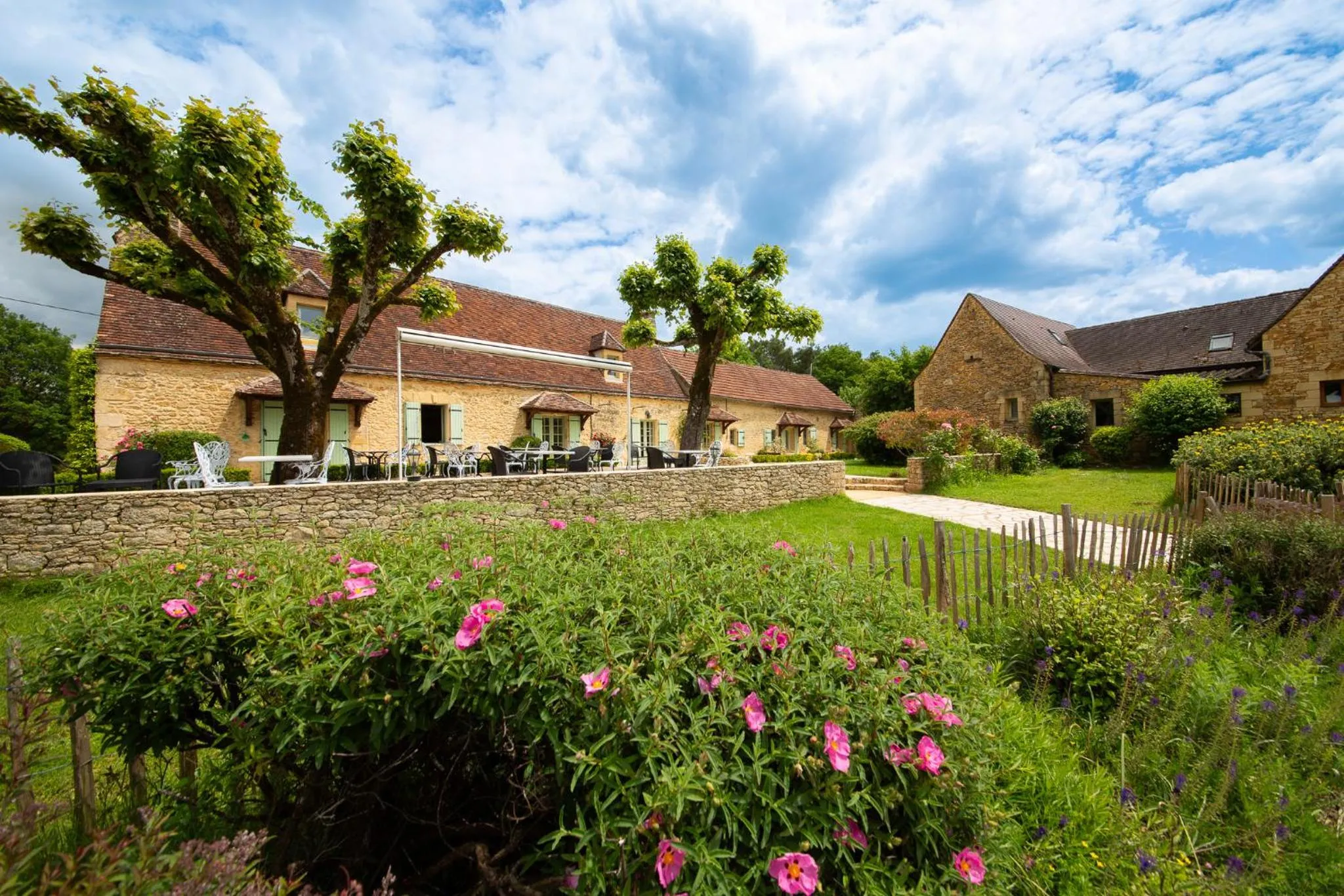 Property building in Hôtel de la Ferme Lamy