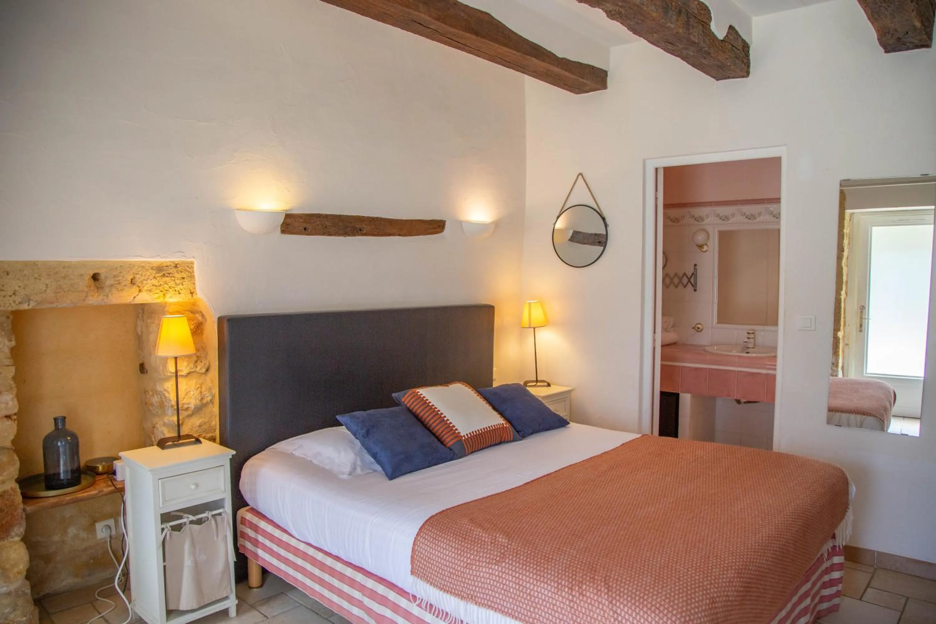 Bedroom, Bed in Hôtel de la Ferme Lamy