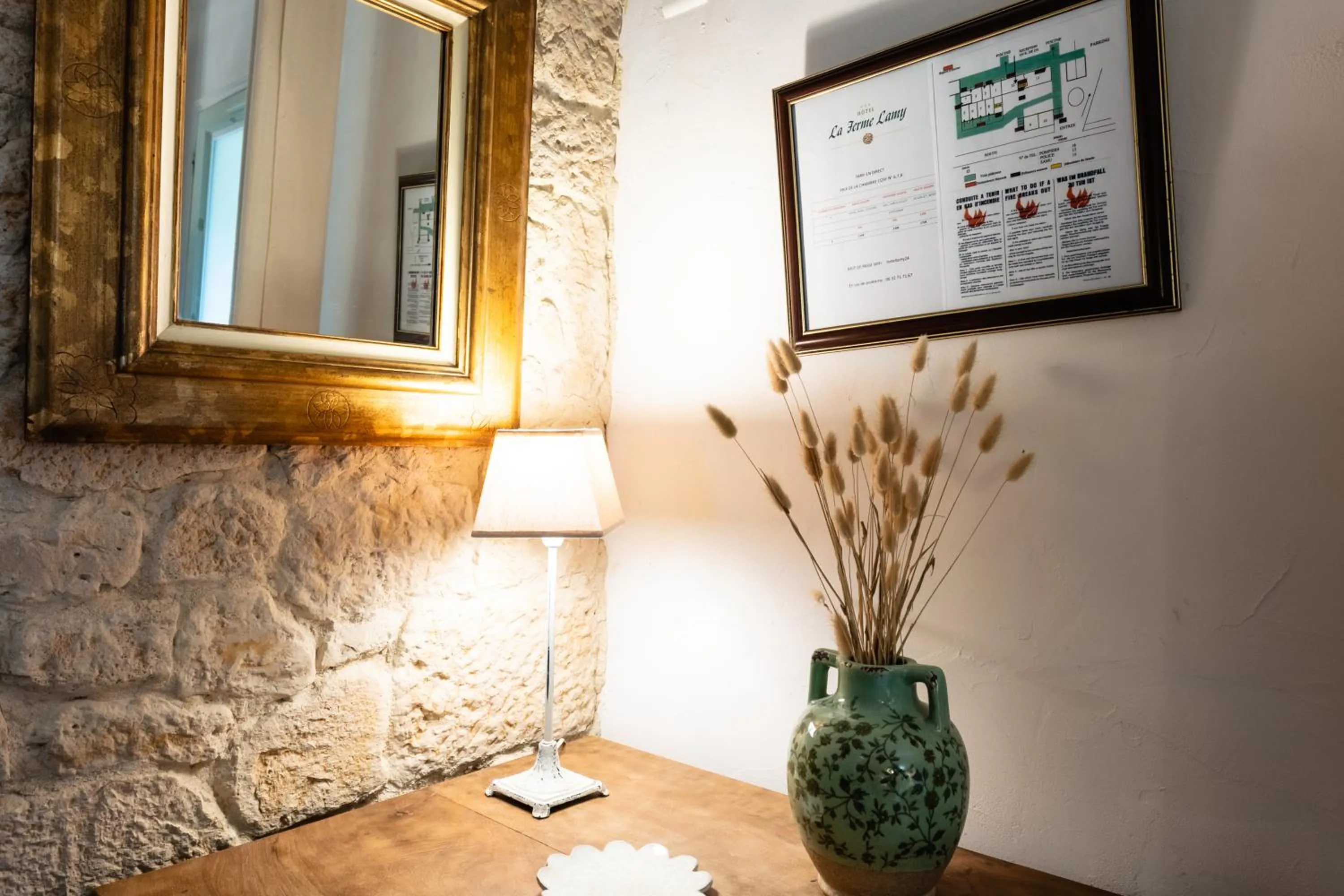 Bedroom in Hôtel de la Ferme Lamy