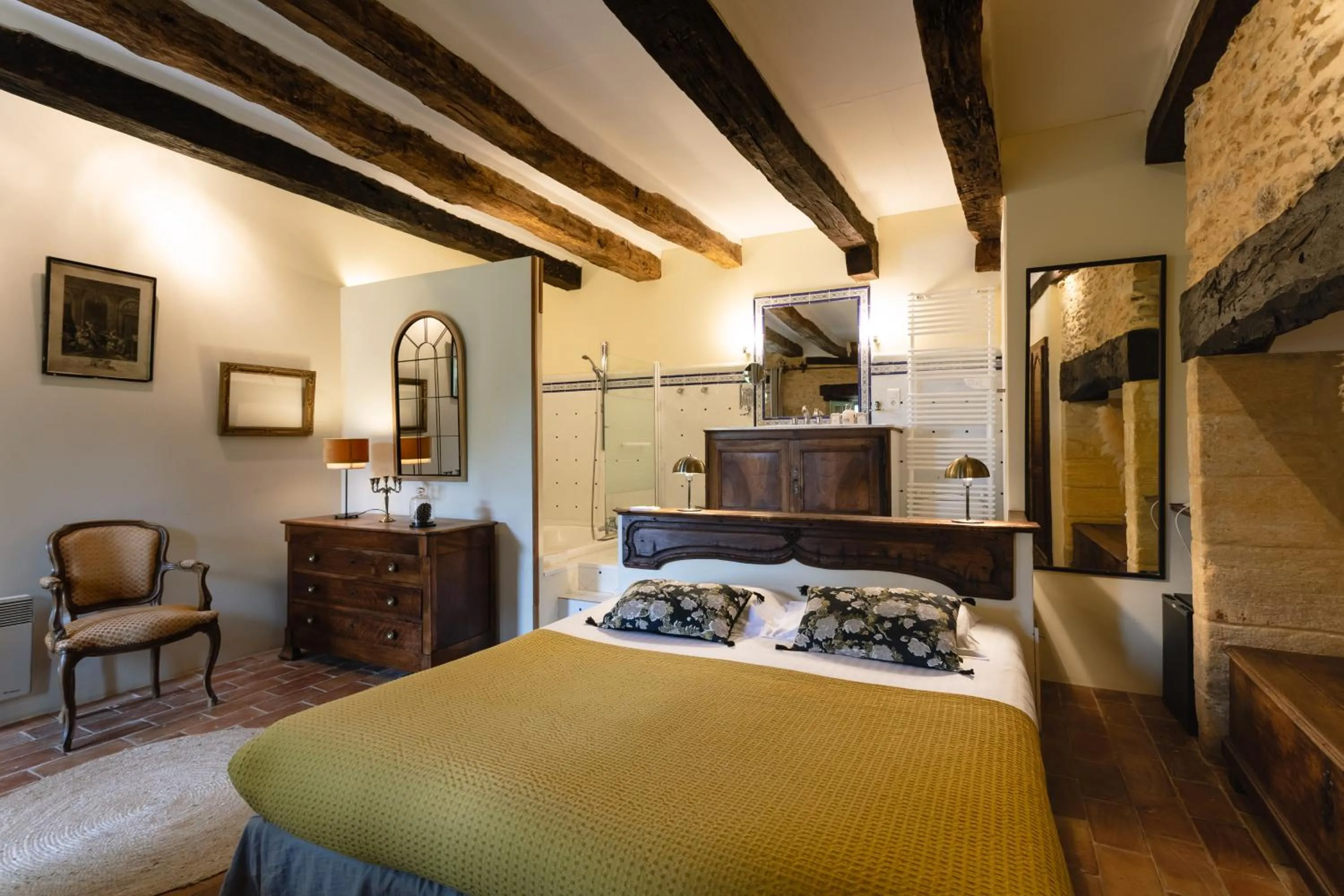 Photo of the whole room, Bed in Hôtel de la Ferme Lamy