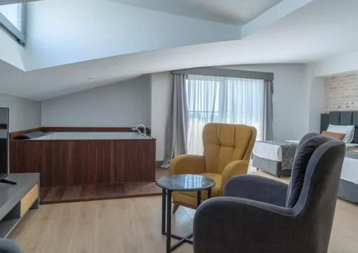 Laren Sea Side Hotel Spa