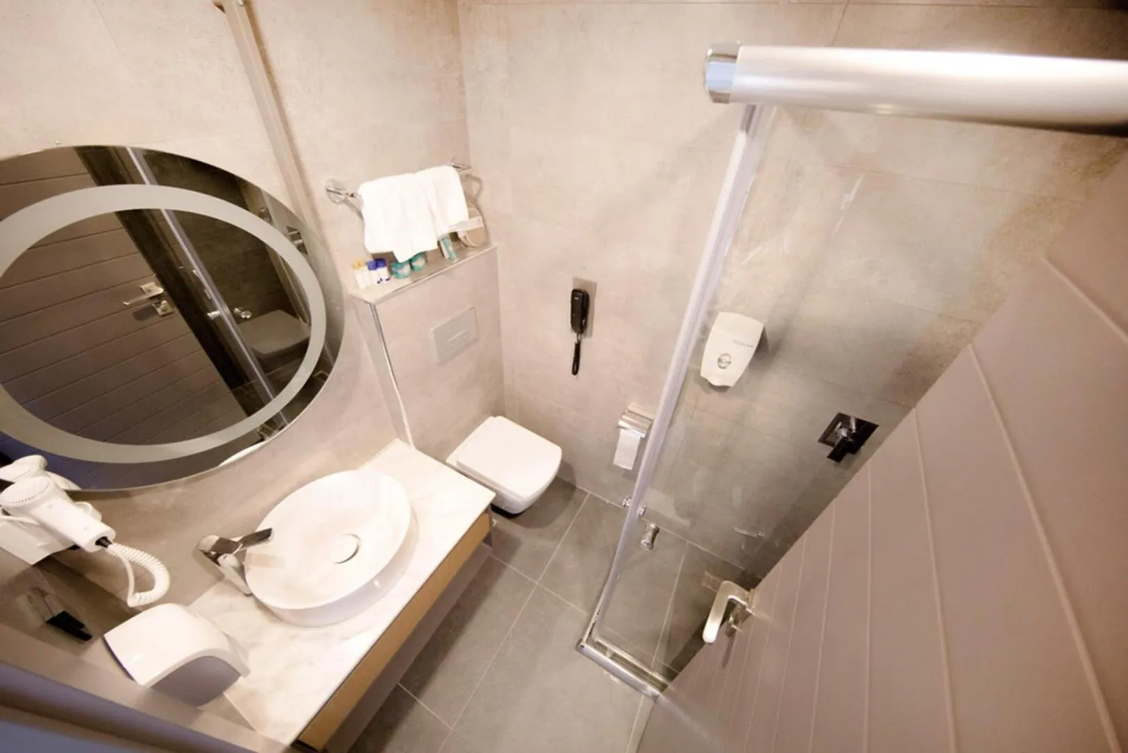 Bathroom in Laren Sea Side Hotel Spa