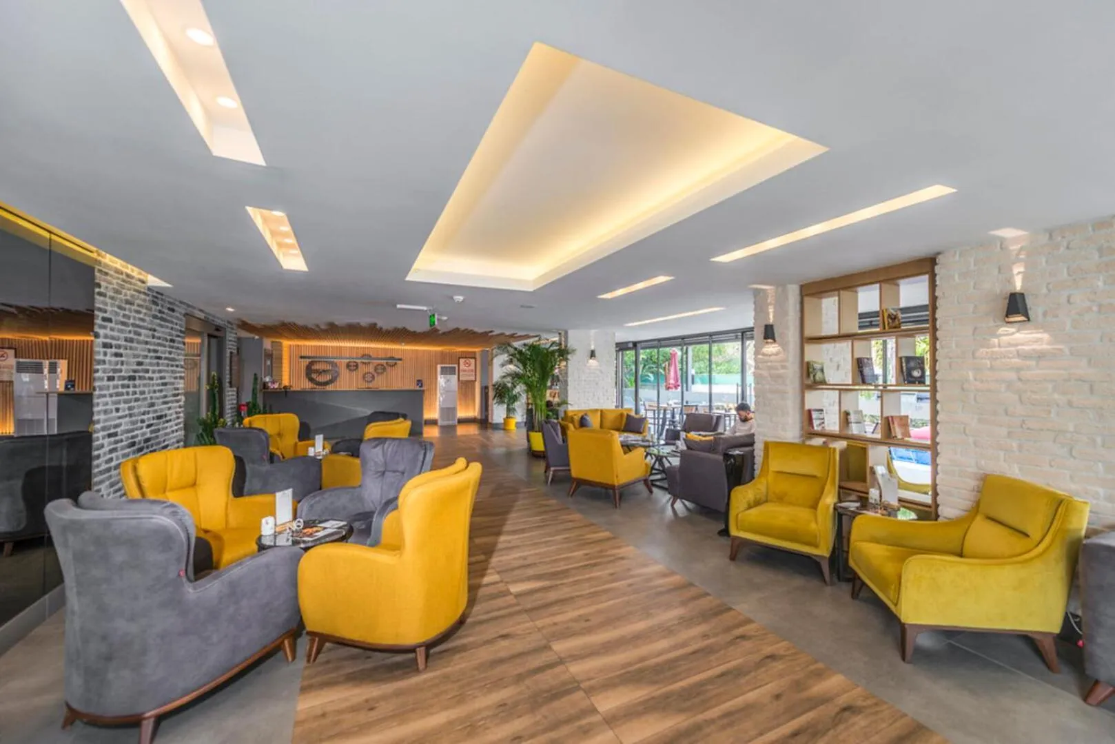 Lobby or reception in Laren Sea Side Hotel Spa