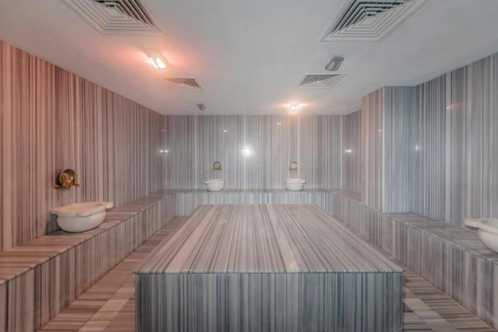 Spa and wellness centre/facilities in Laren Sea Side Hotel Spa