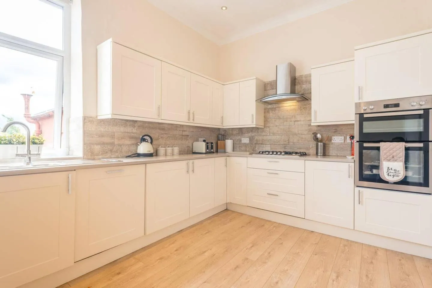 Kitchen or kitchenette in Arran View