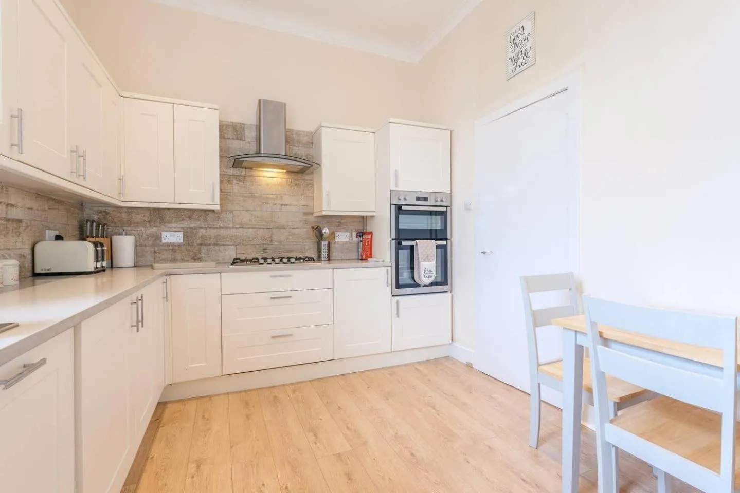 Kitchen or kitchenette in Arran View