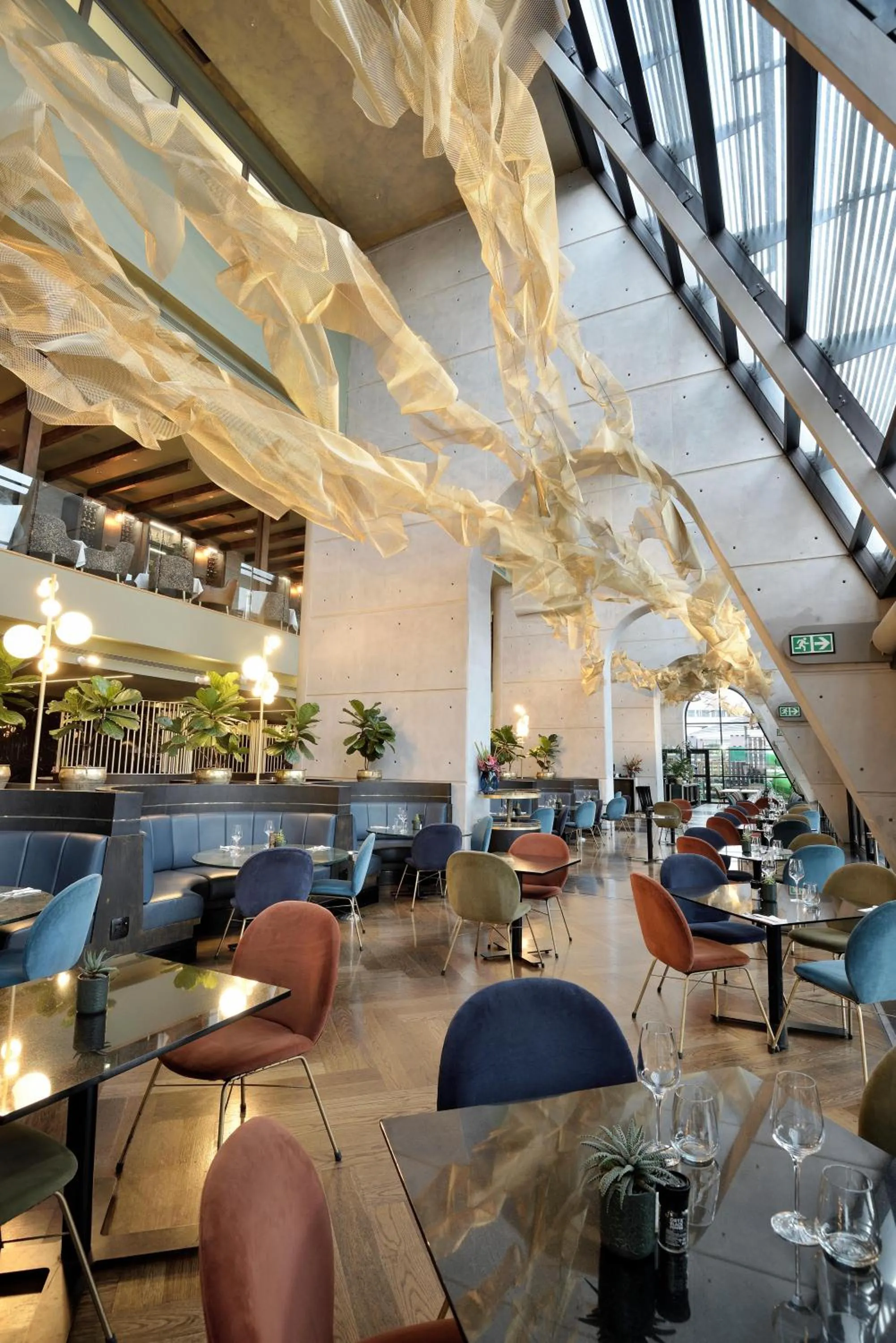 Restaurant/places to eat in The Leonardo