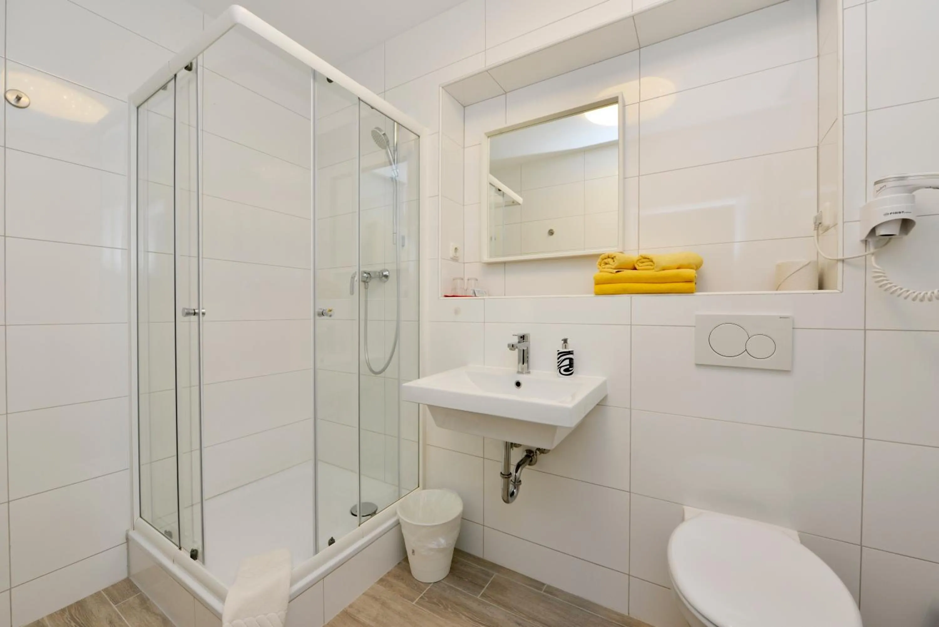 Bathroom in Hotel Garni Pension Gambrinus