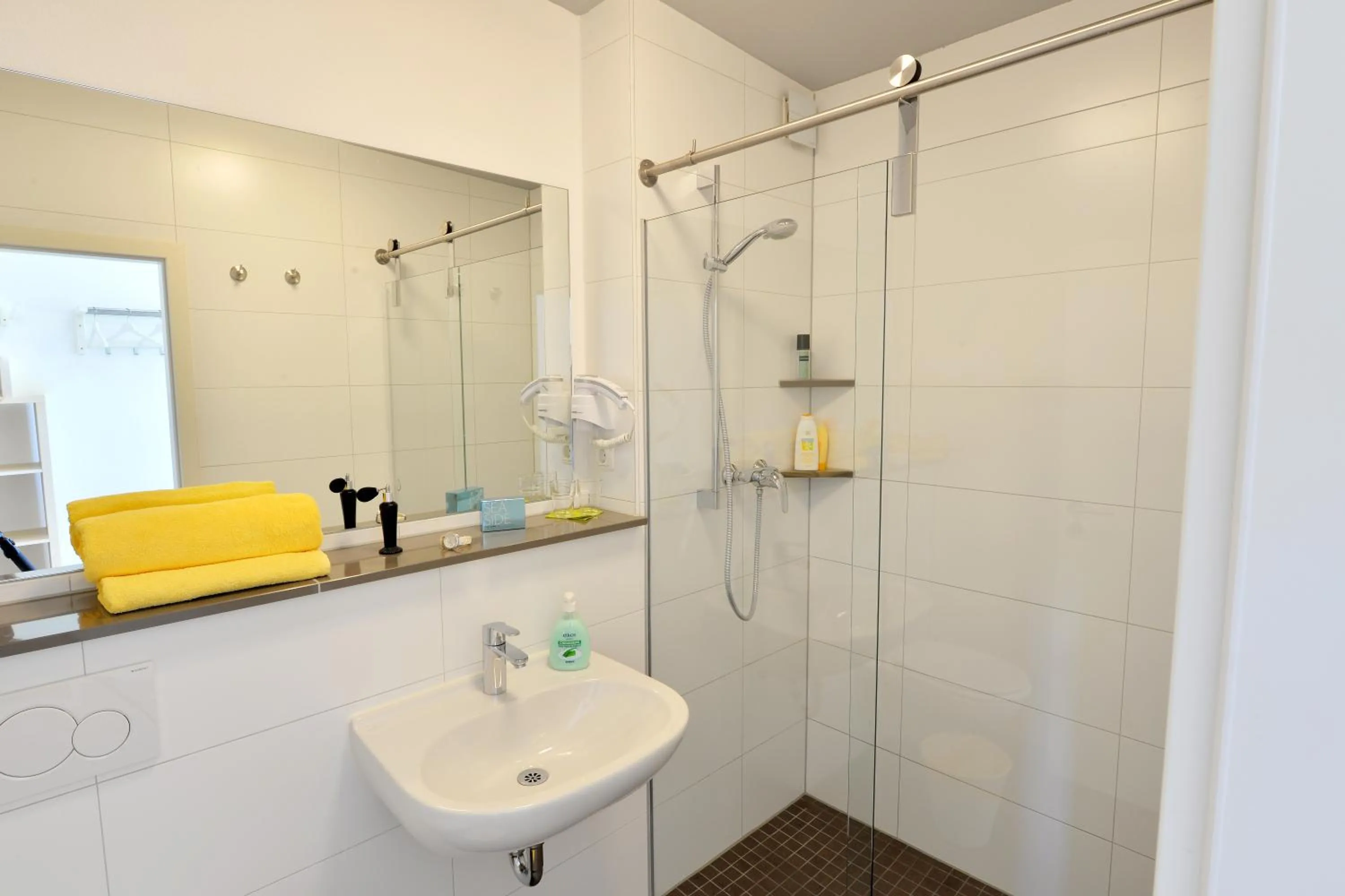 Shower in Hotel Garni Pension Gambrinus