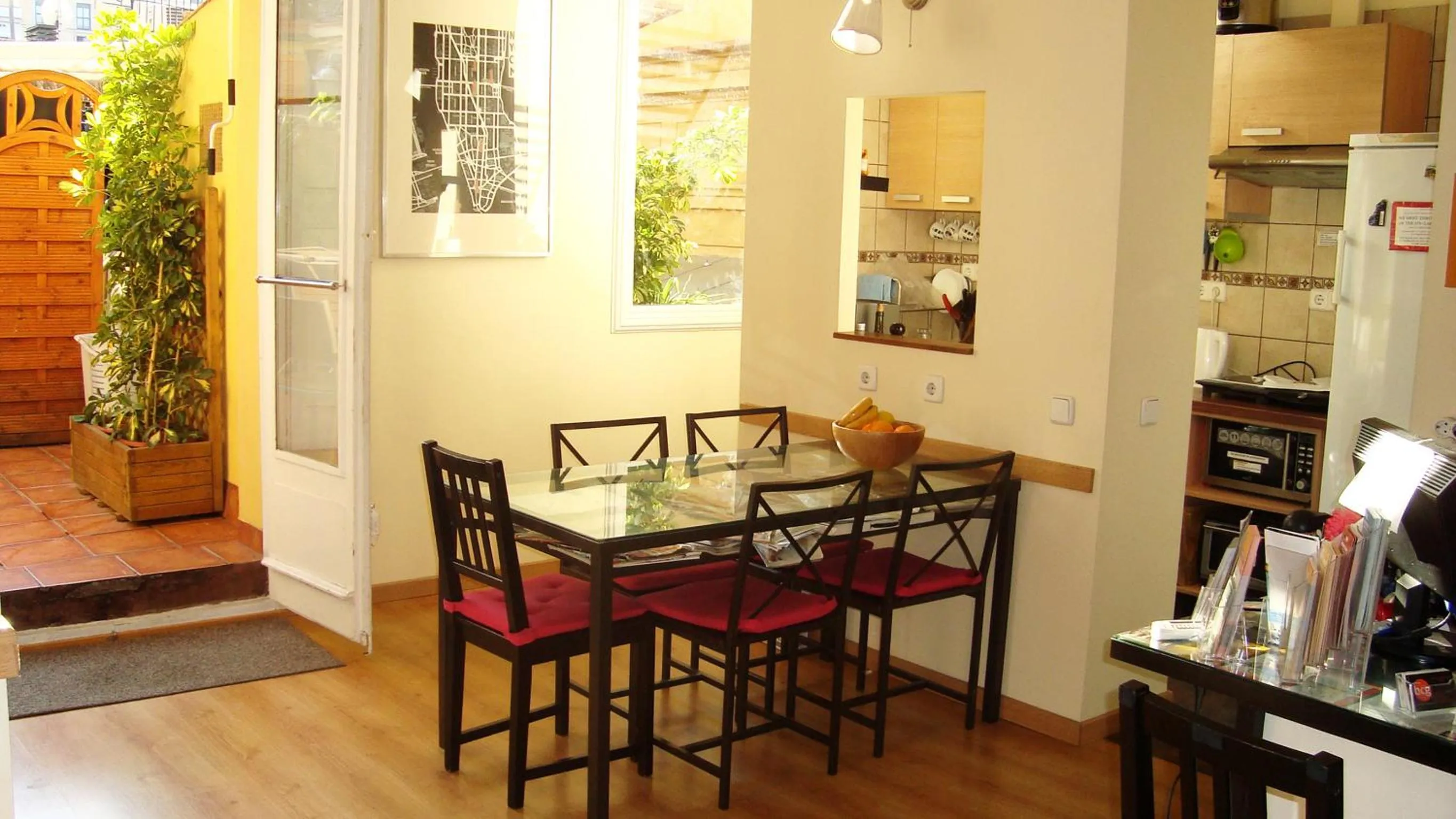 Lounge or bar in Barcelona Central Garden Hostal