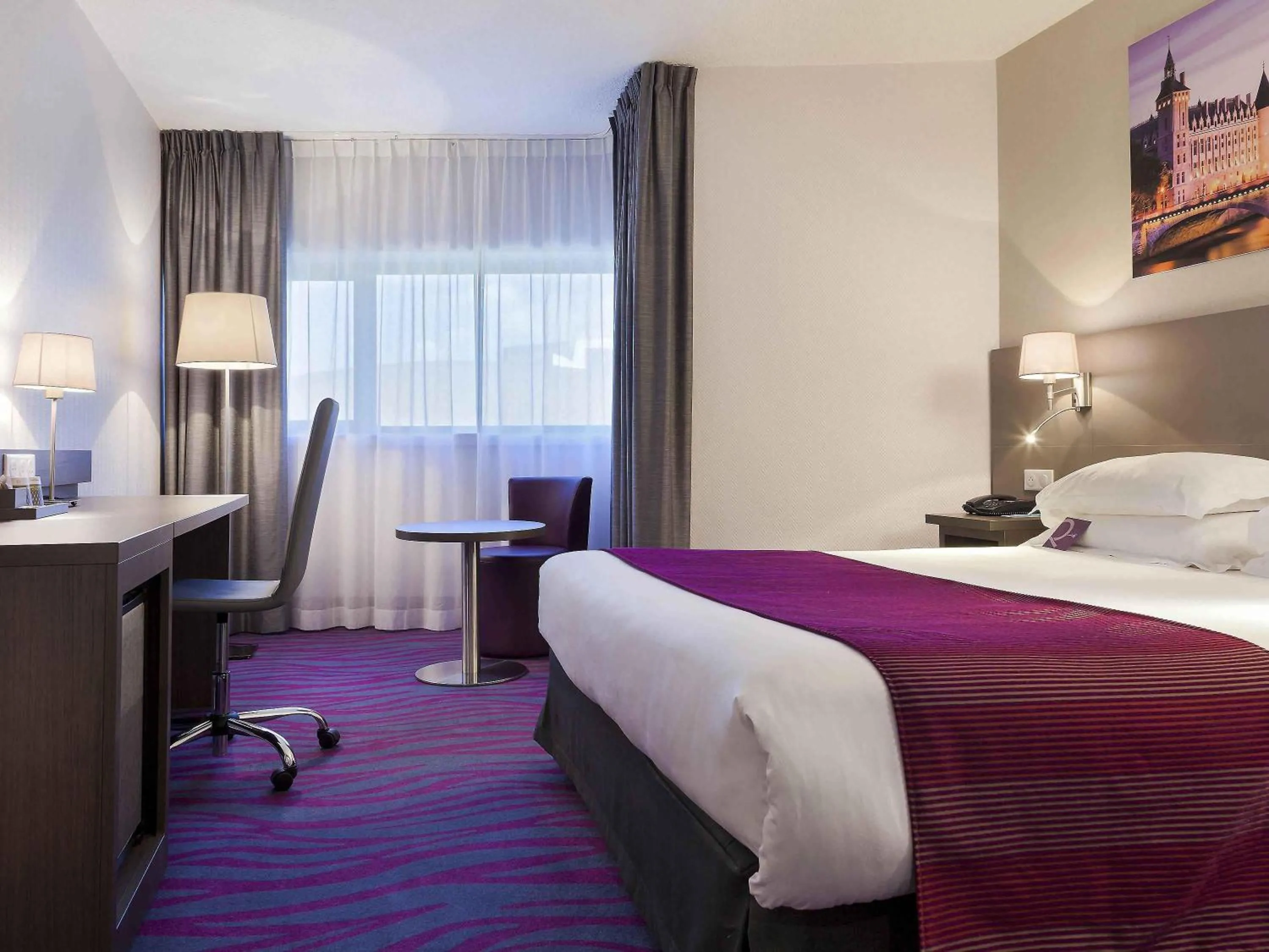 Property building, Bed in Mercure Paris 19 Philharmonie La Villette