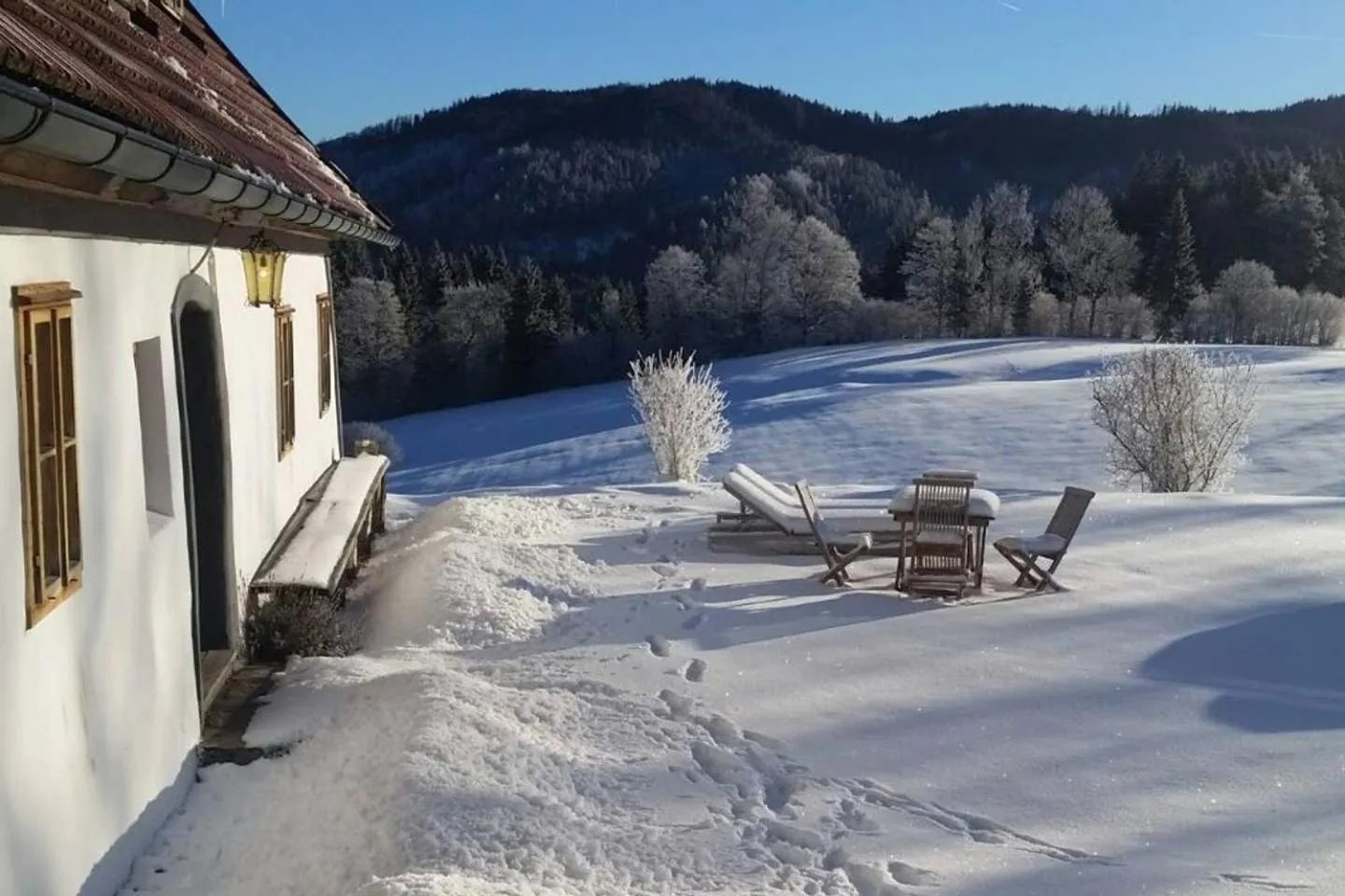 Facade/entrance in Chalet Hinterbreiteneben