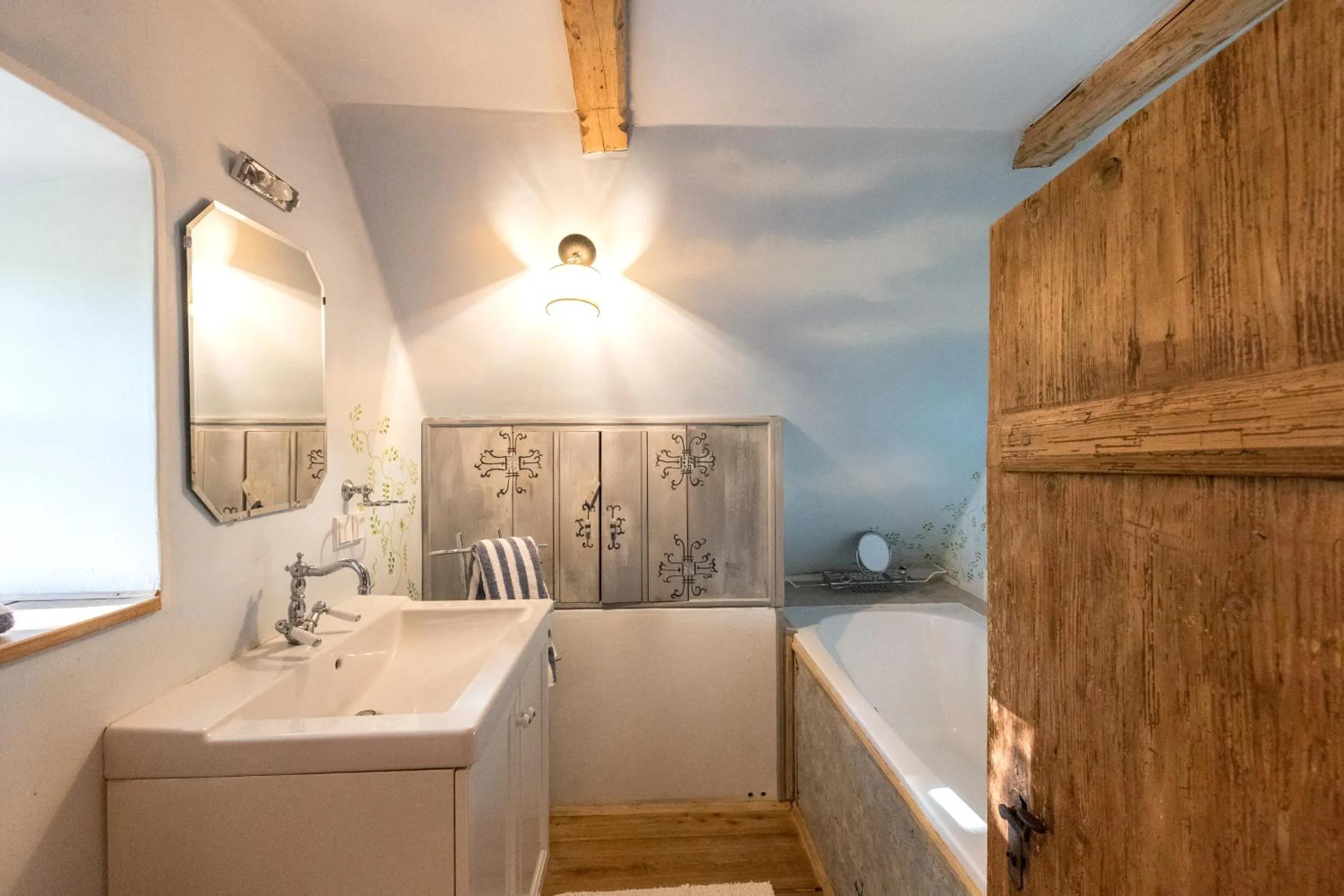 Bathroom in Chalet Hinterbreiteneben