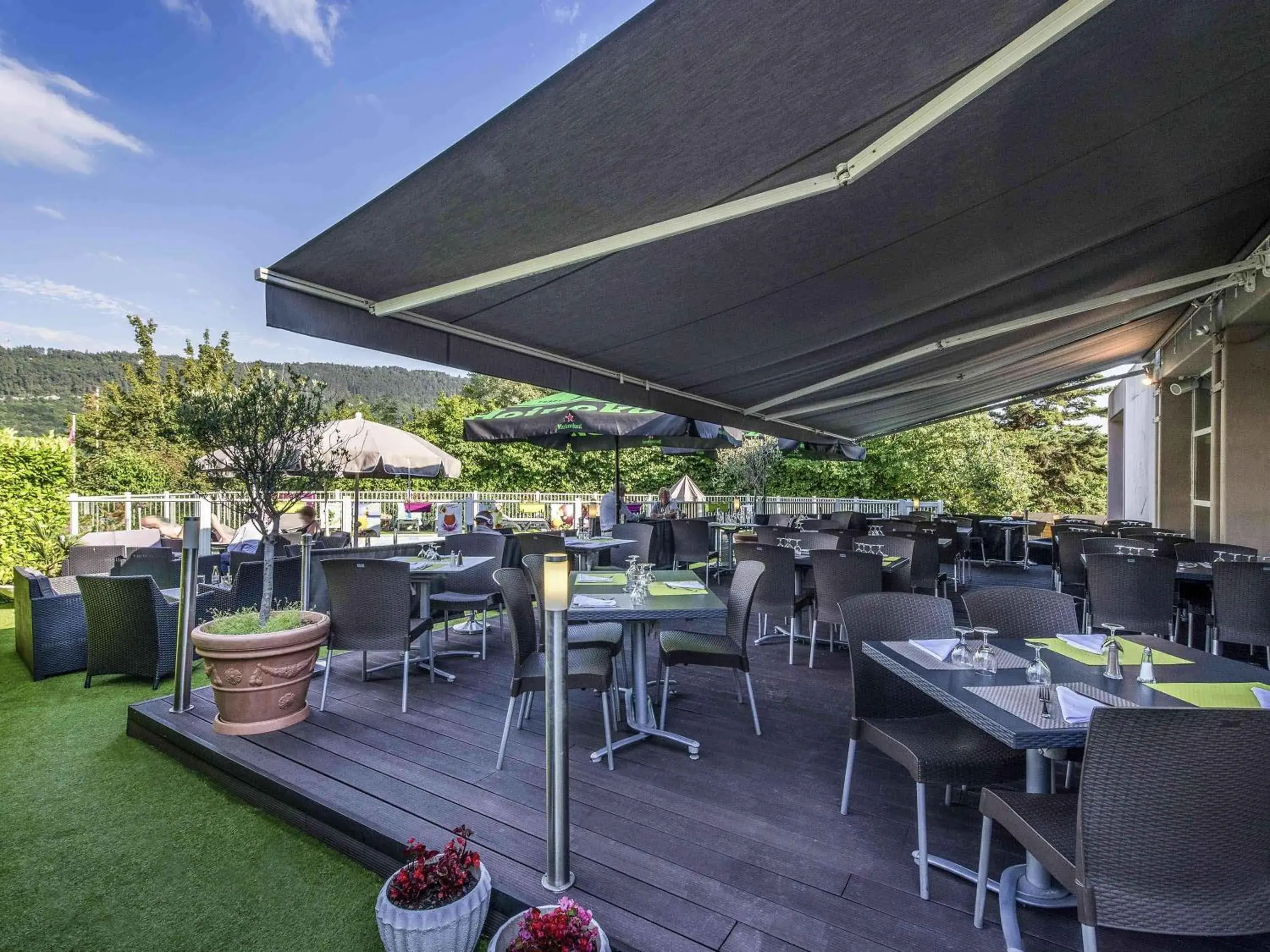 Property building in Mercure Annecy Sud Property building in Mercure Annecy Sud