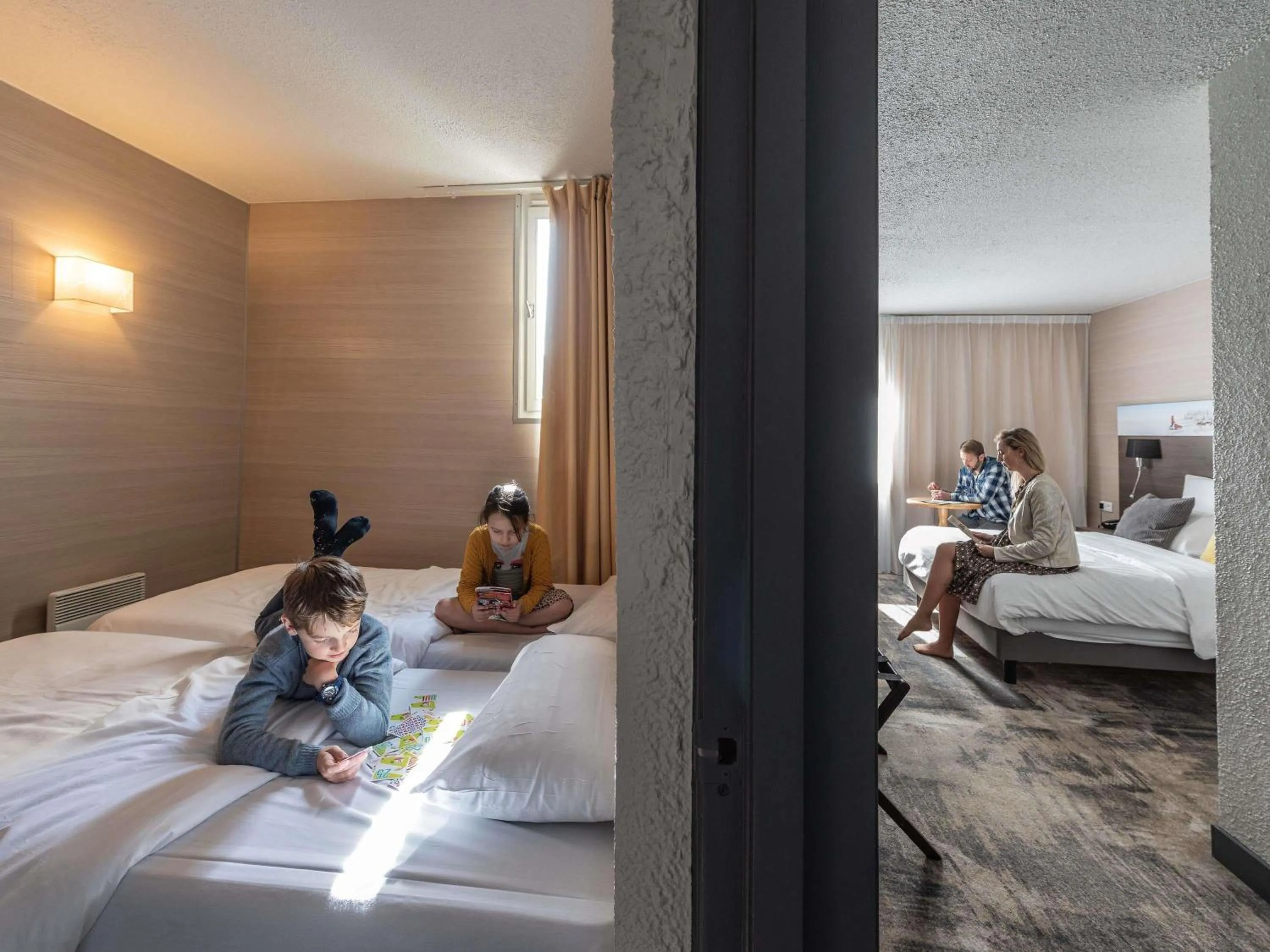 Bedroom, Bed in Mercure Annecy Sud