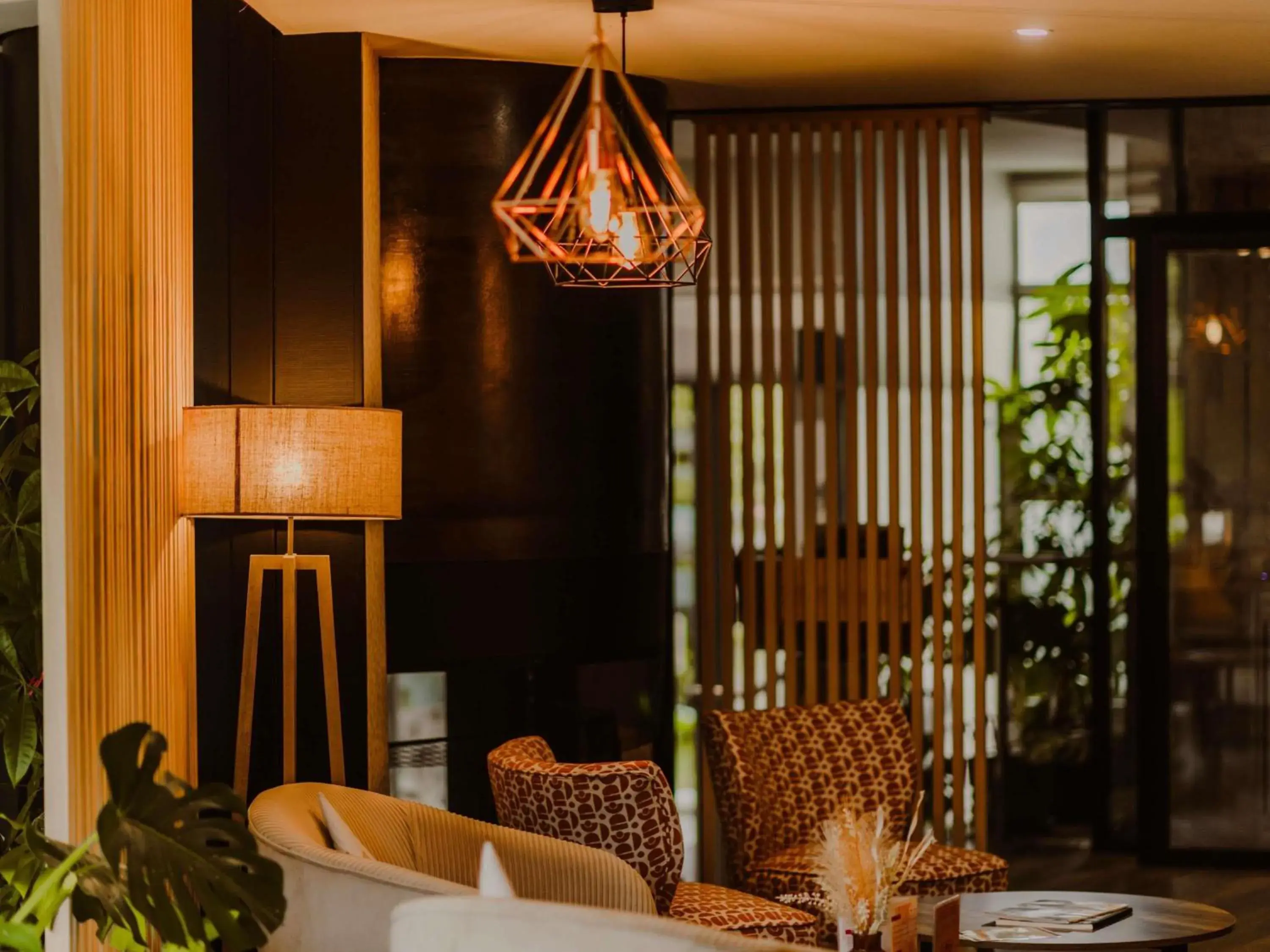 Lounge or bar in Mercure Annecy Sud Lounge or bar in Mercure Annecy Sud