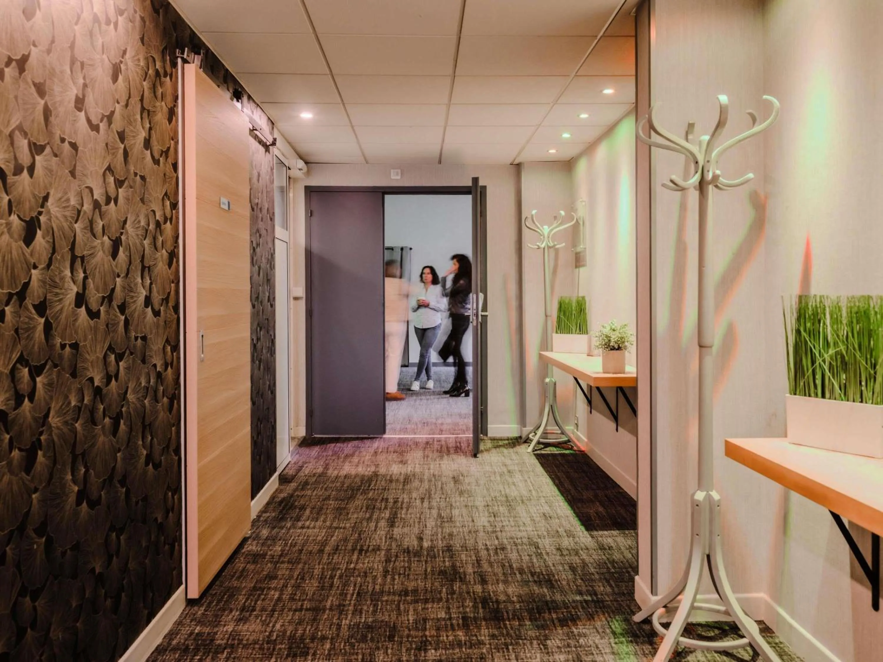 Meeting/conference room in Mercure Annecy Sud