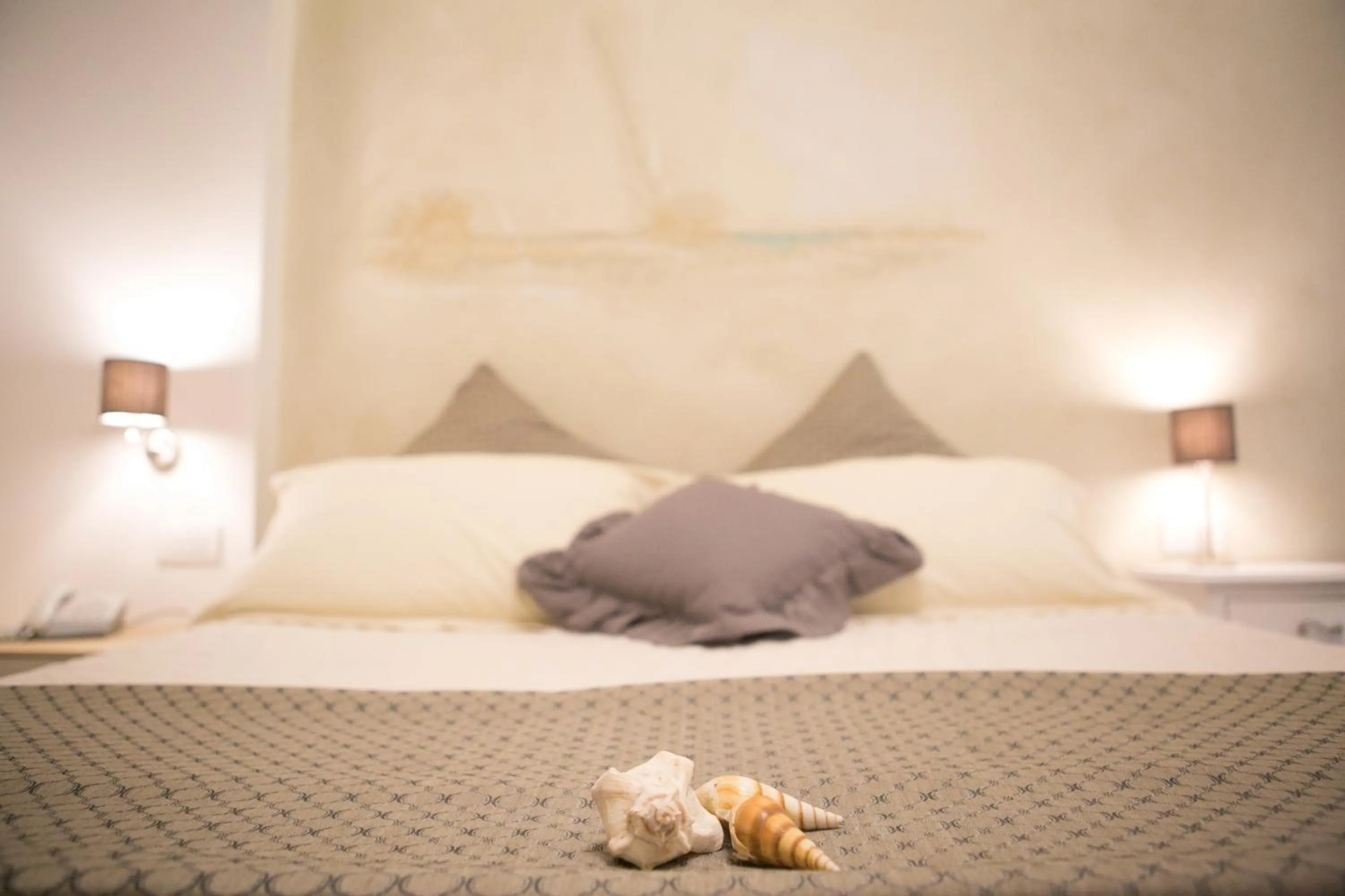 Bedroom, Bed in Hotel Liberty Beach - Parking & Beach