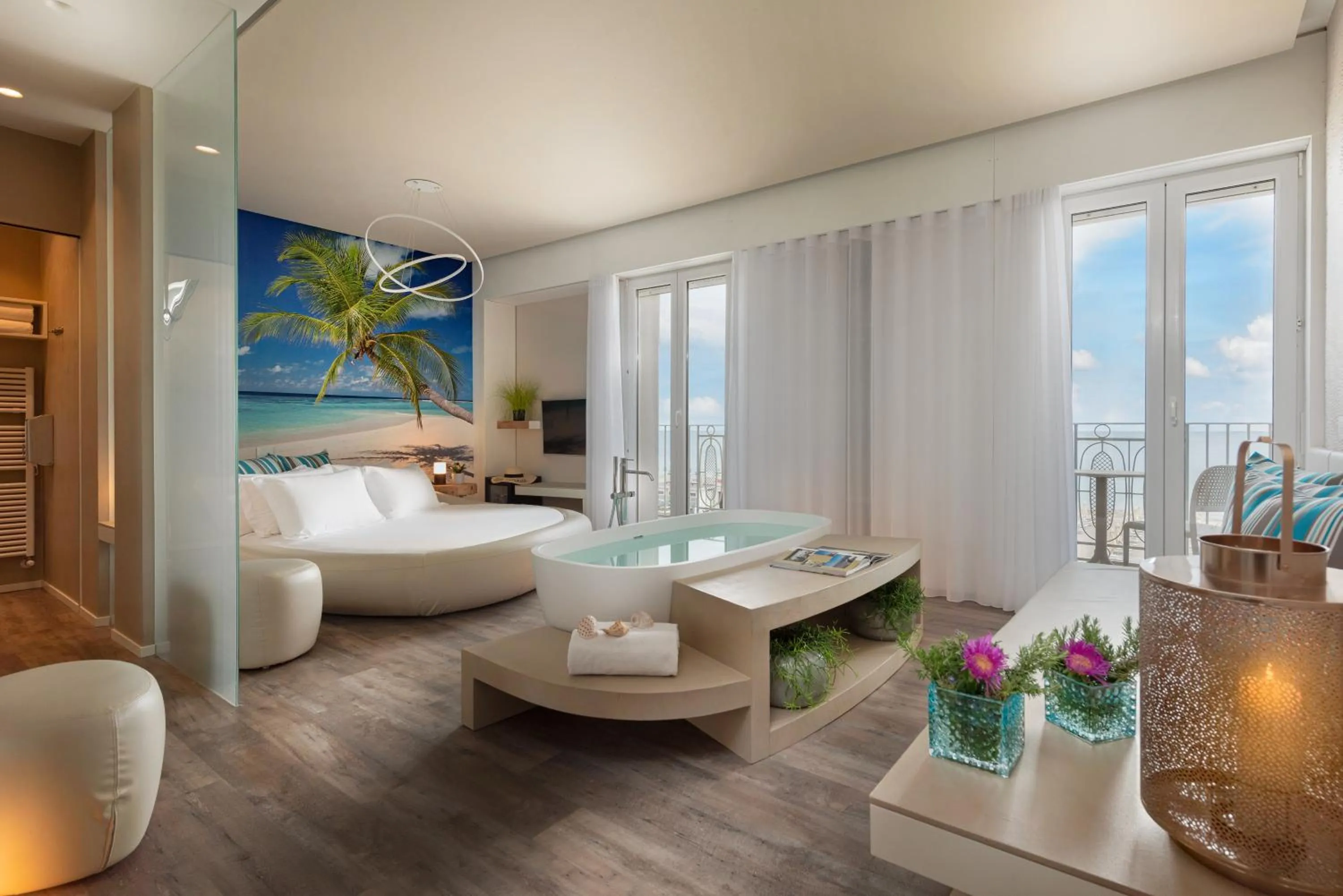 Bedroom in Hotel Liberty Beach - Parking & Beach