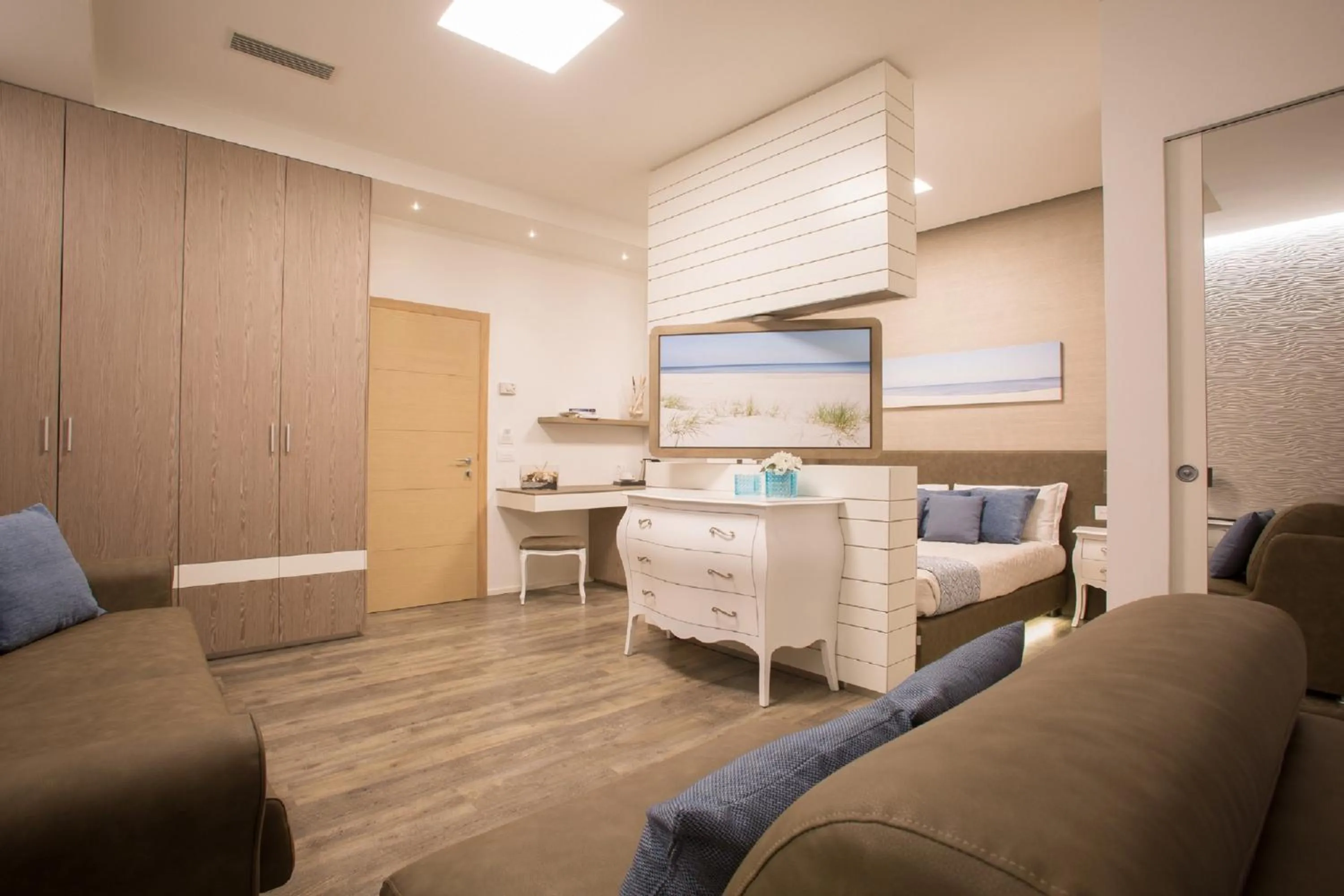 Bedroom in Hotel Liberty Beach - Parking & Beach