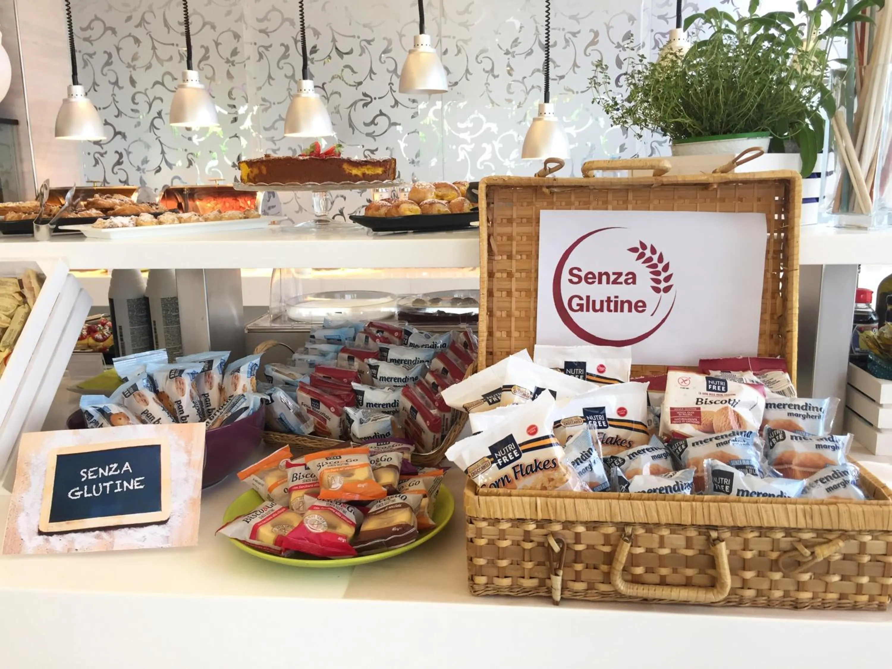 Buffet breakfast in Hotel Liberty Beach - Parking & Beach