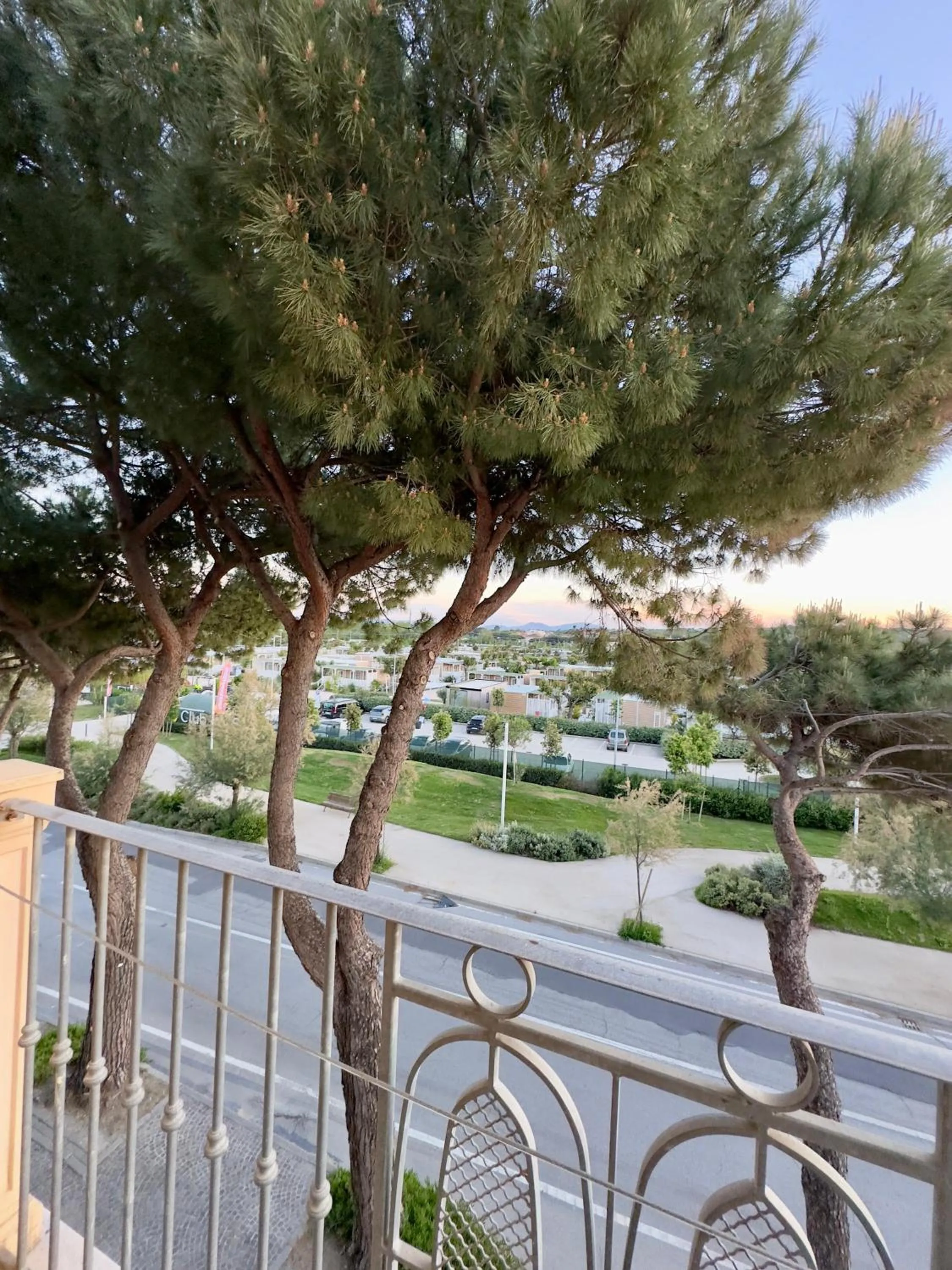 Balcony/Terrace in Hotel Liberty Beach - Parking & Beach