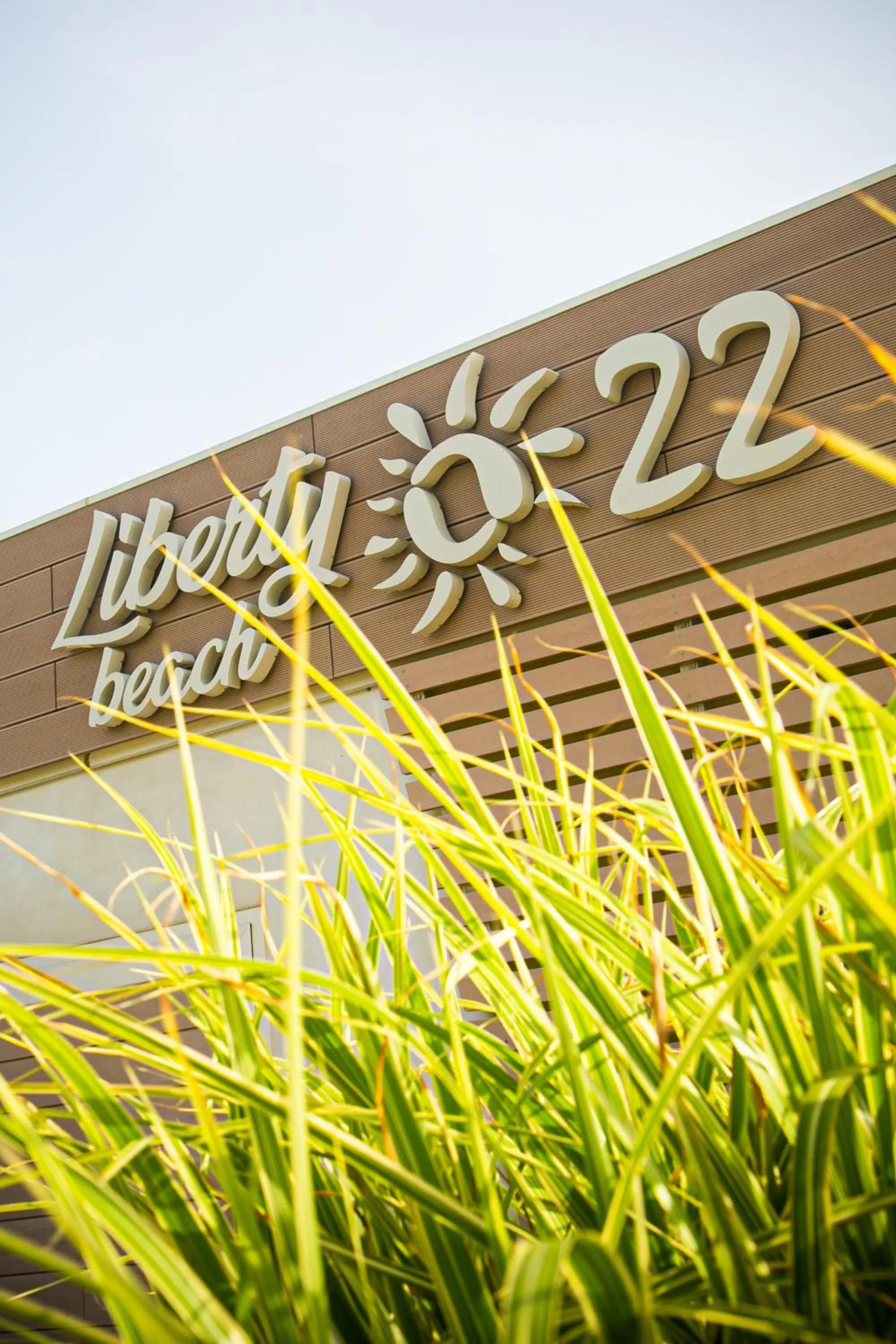 Beach in Hotel Liberty Beach - Parking & Beach