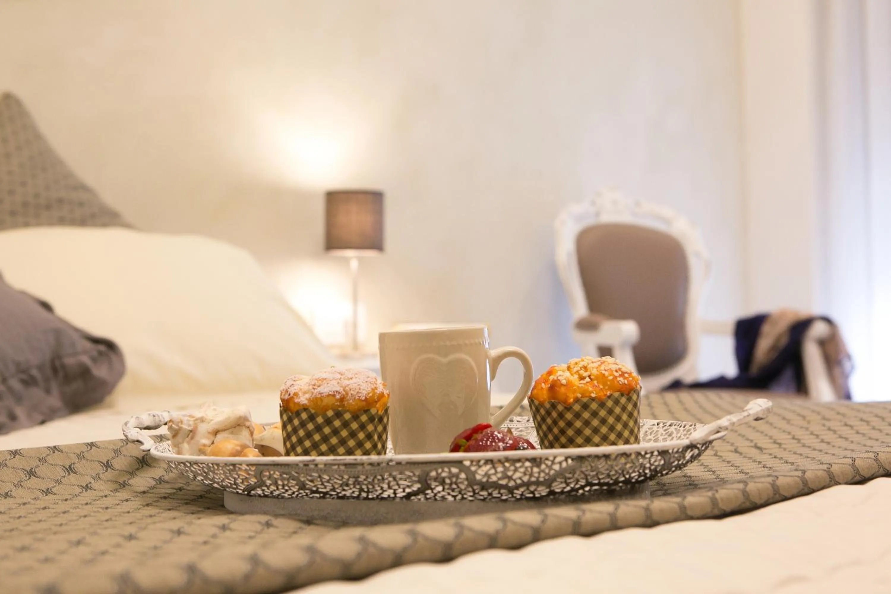 Decorative detail, Bed in Hotel Liberty Beach - Parking & Beach