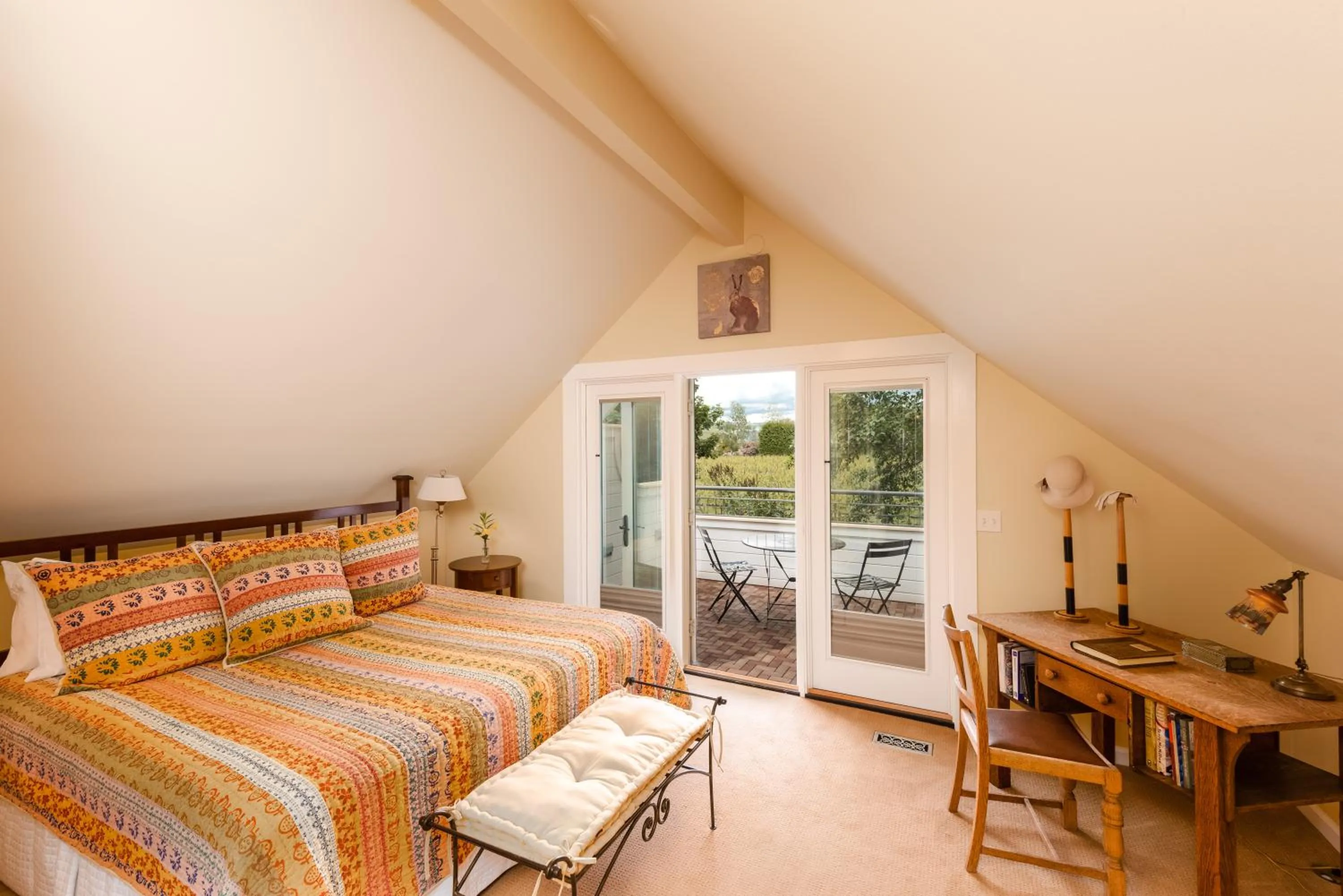 Bed in The Inn at Abeja