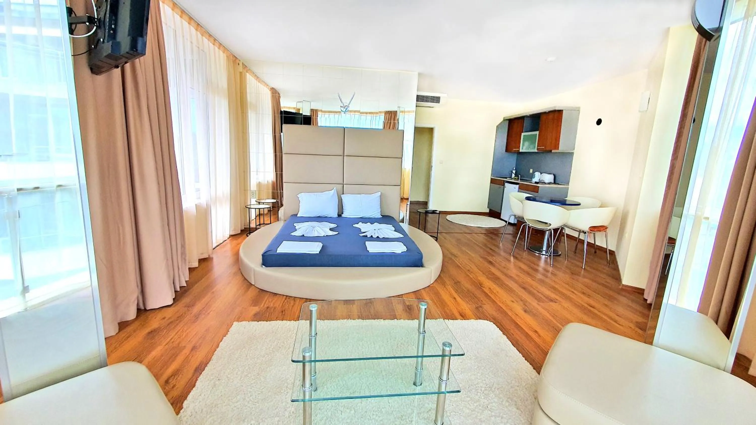 Bed in Favorit Aparthotel