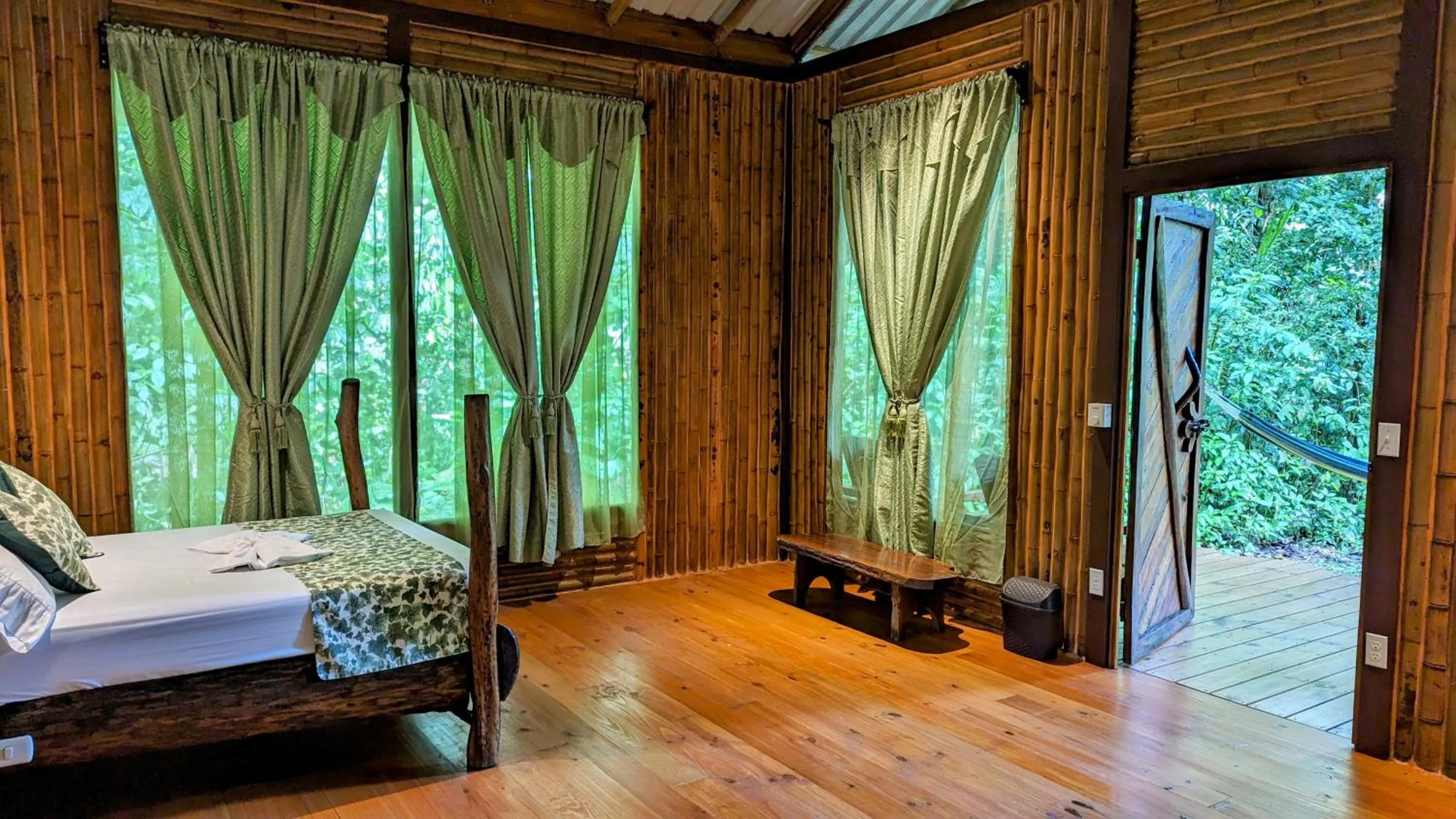 Bed in Danta Corcovado Lodge