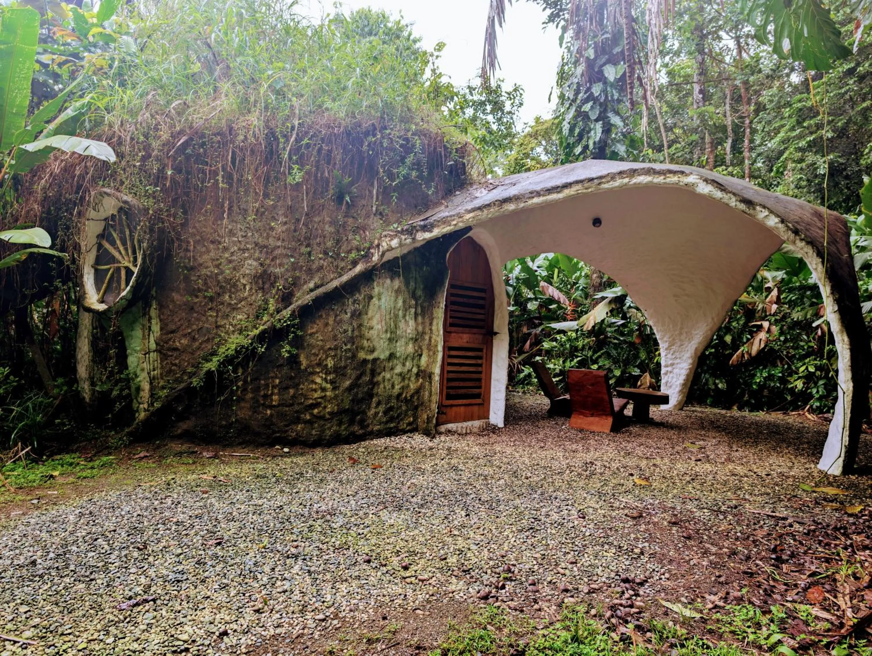 Facade/entrance in Danta Corcovado Lodge