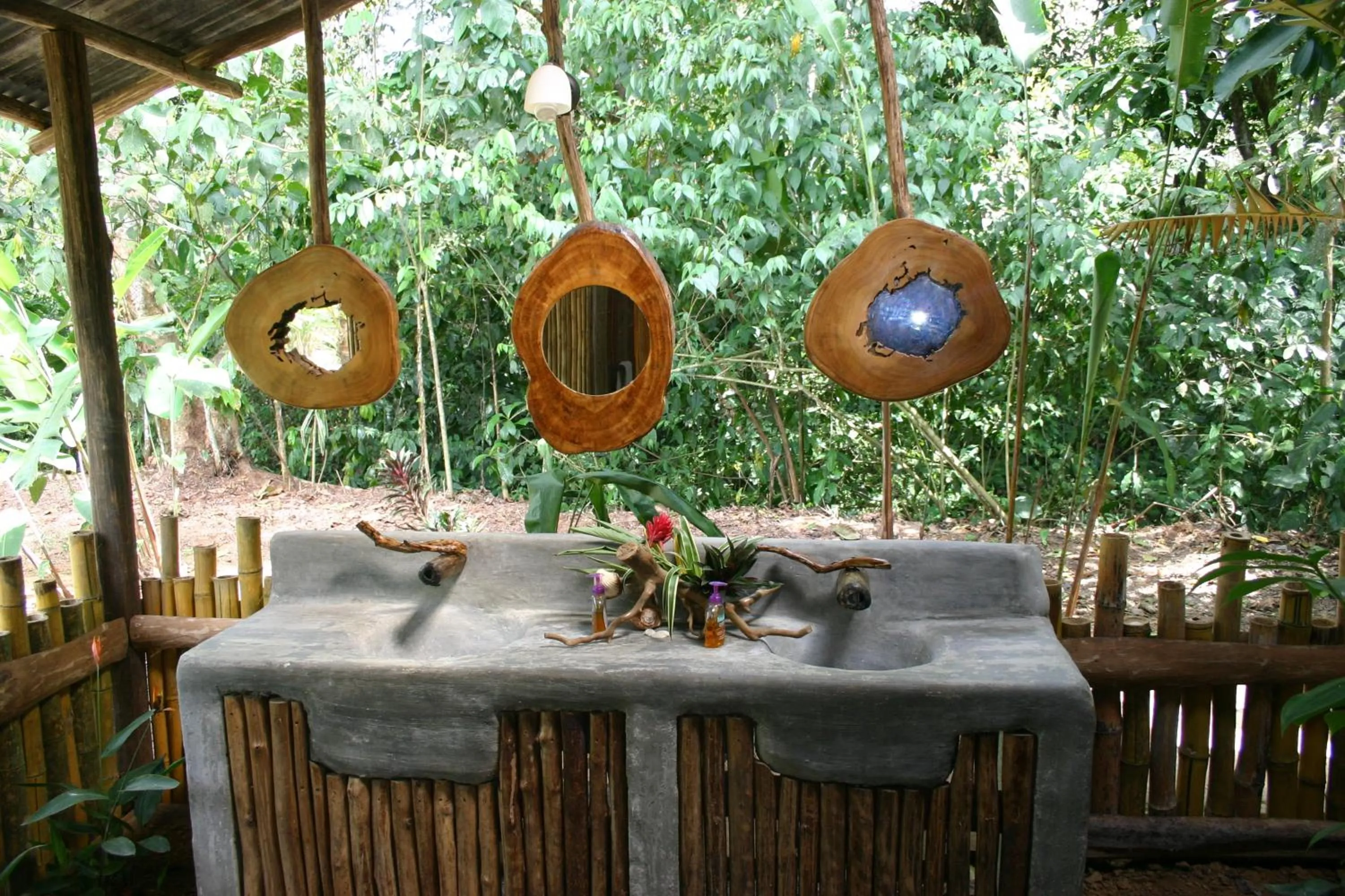 Decorative detail in Danta Corcovado Lodge