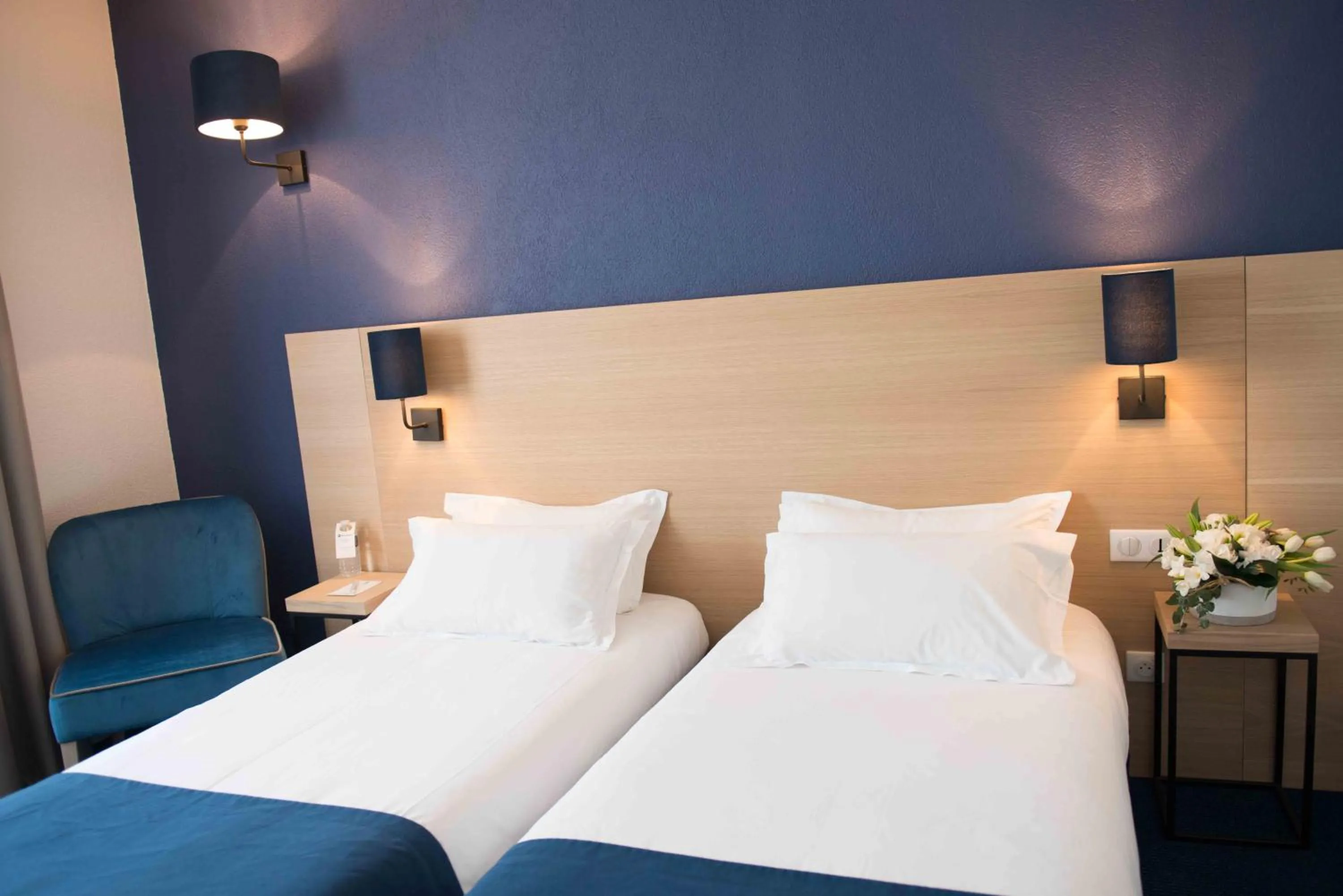 Photo of the whole room, Bed in Best Western Hôtel Le Sud