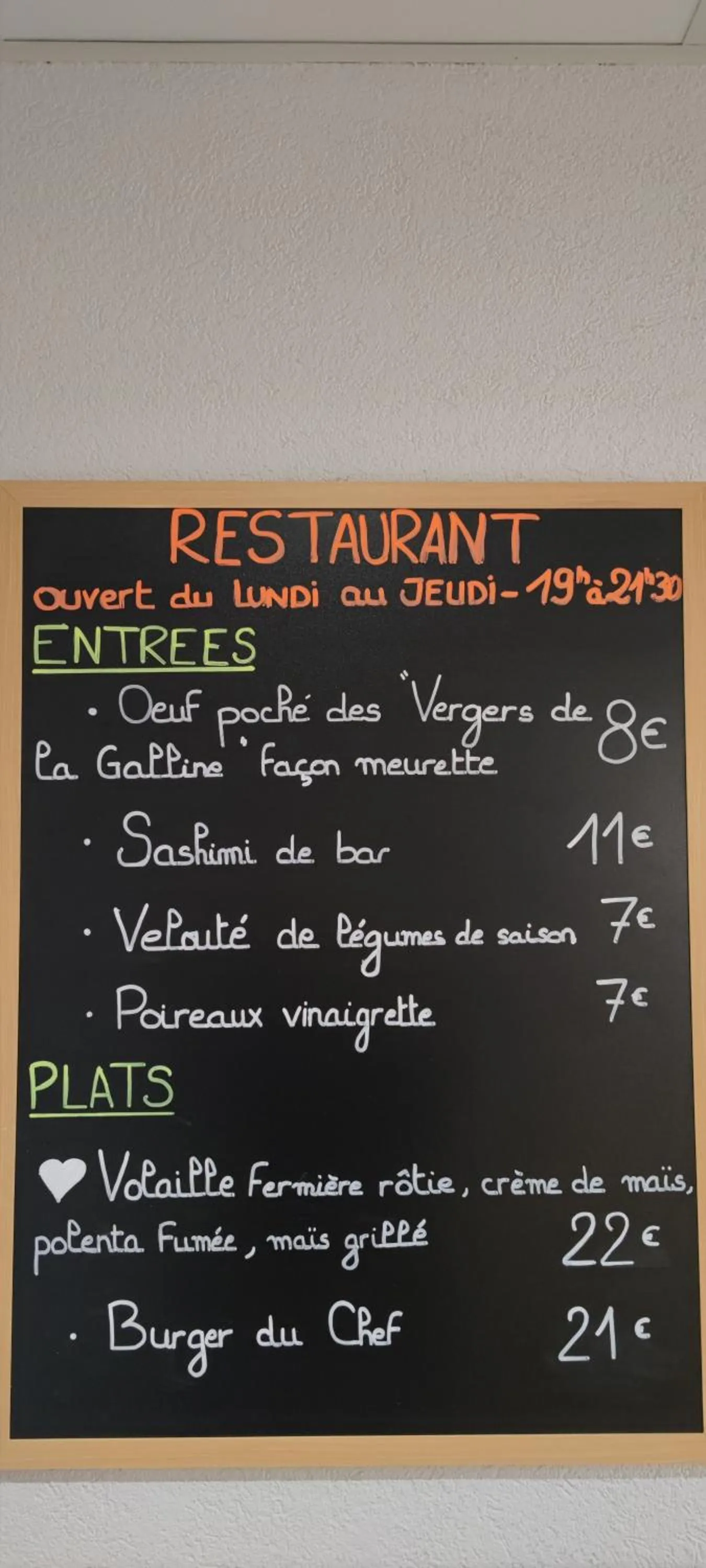 Restaurant/places to eat in Best Western Hôtel Le Sud