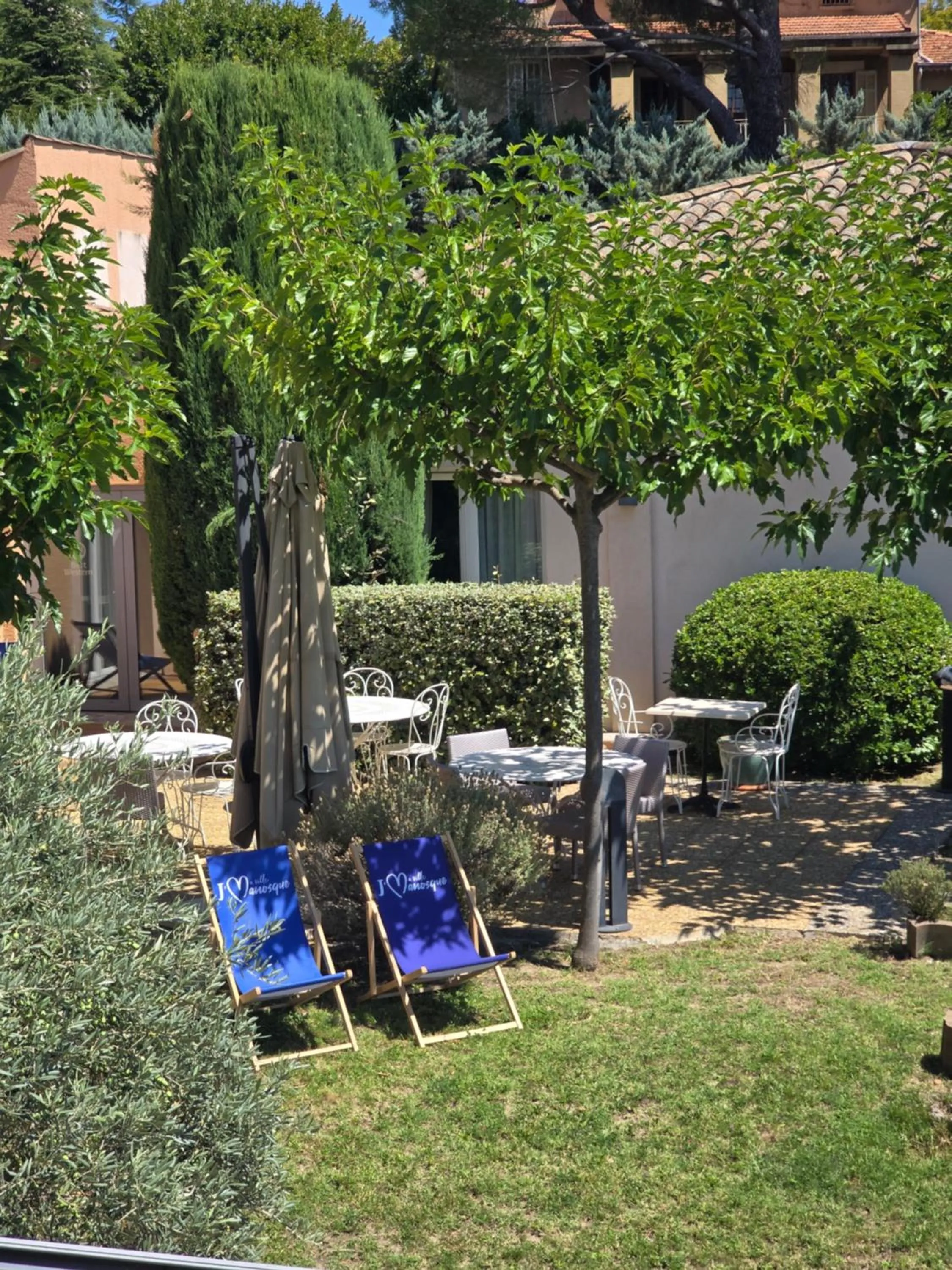 Garden in Best Western Hôtel Le Sud