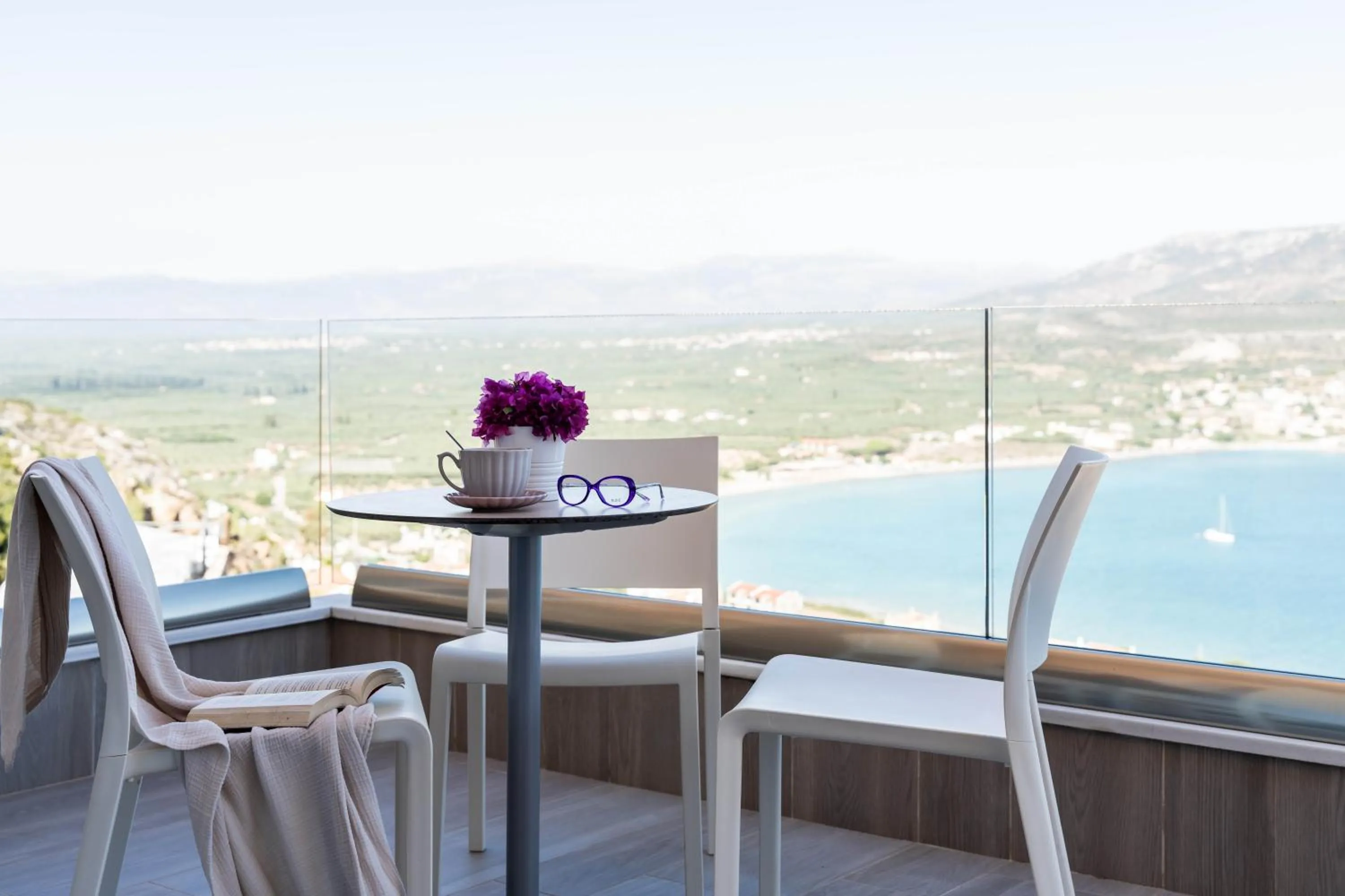 Day in Princess Kyniska Suites