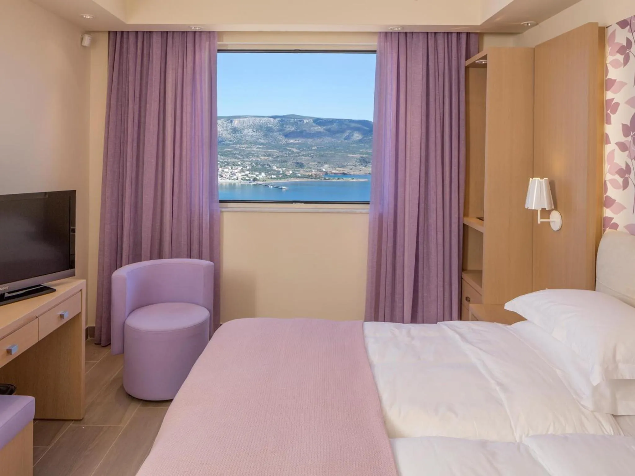 Bed in Princess Kyniska Suites