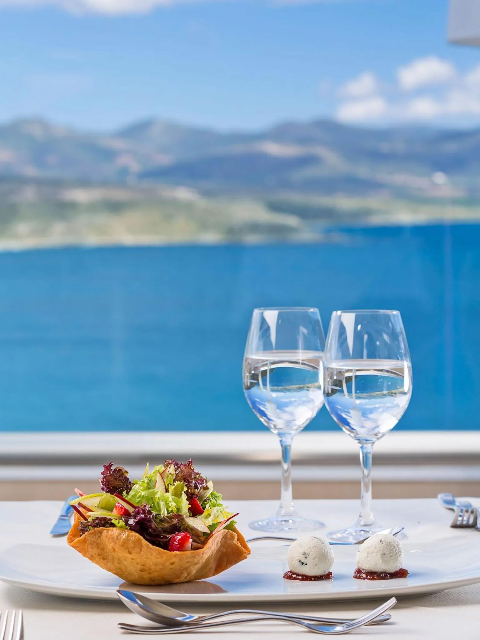 Food in Princess Kyniska Suites