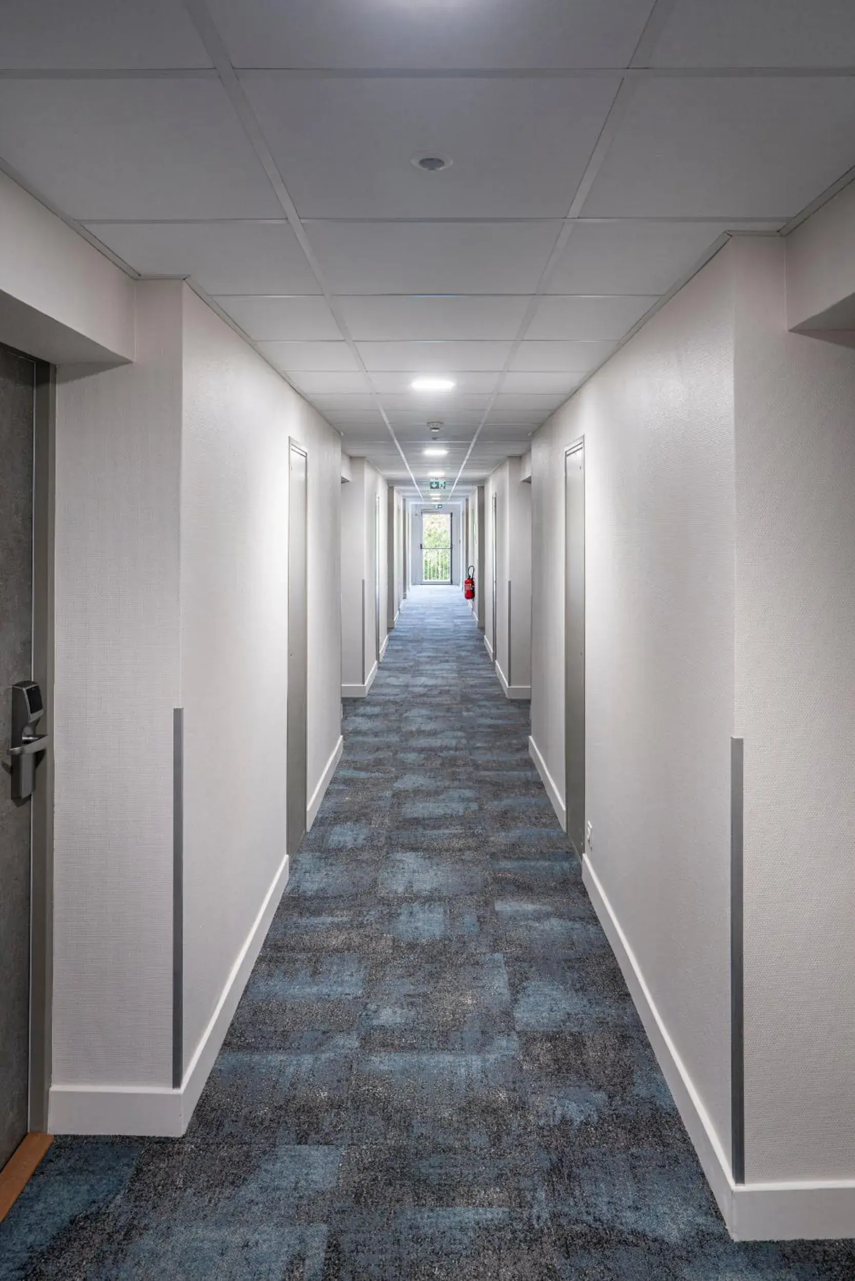 Property building in The Originals Access, Hôtel Clermont-Ferrand Nord Property building in The Originals Access, Hôtel Clermont-Ferrand Nord