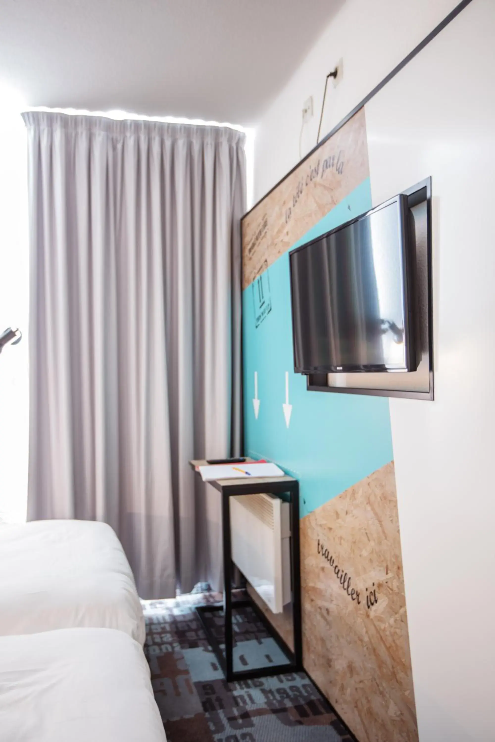 Bedroom, Bed in The Originals Access, Hôtel Clermont-Ferrand Nord Bedroom, Bed in The Originals Access, Hôtel Clermont-Ferrand Nord