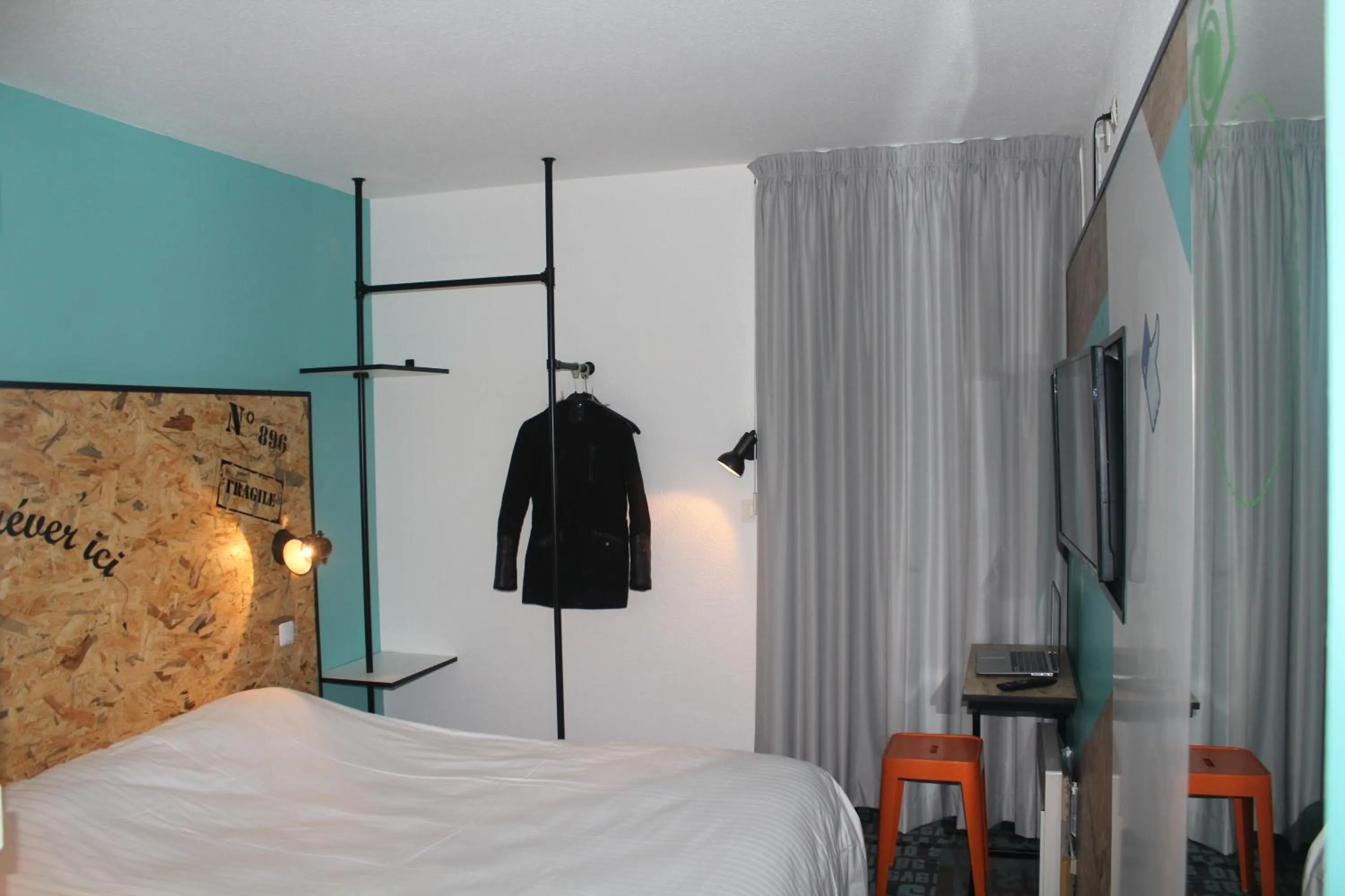 Bedroom, Bed in The Originals Access, Hôtel Clermont-Ferrand Nord