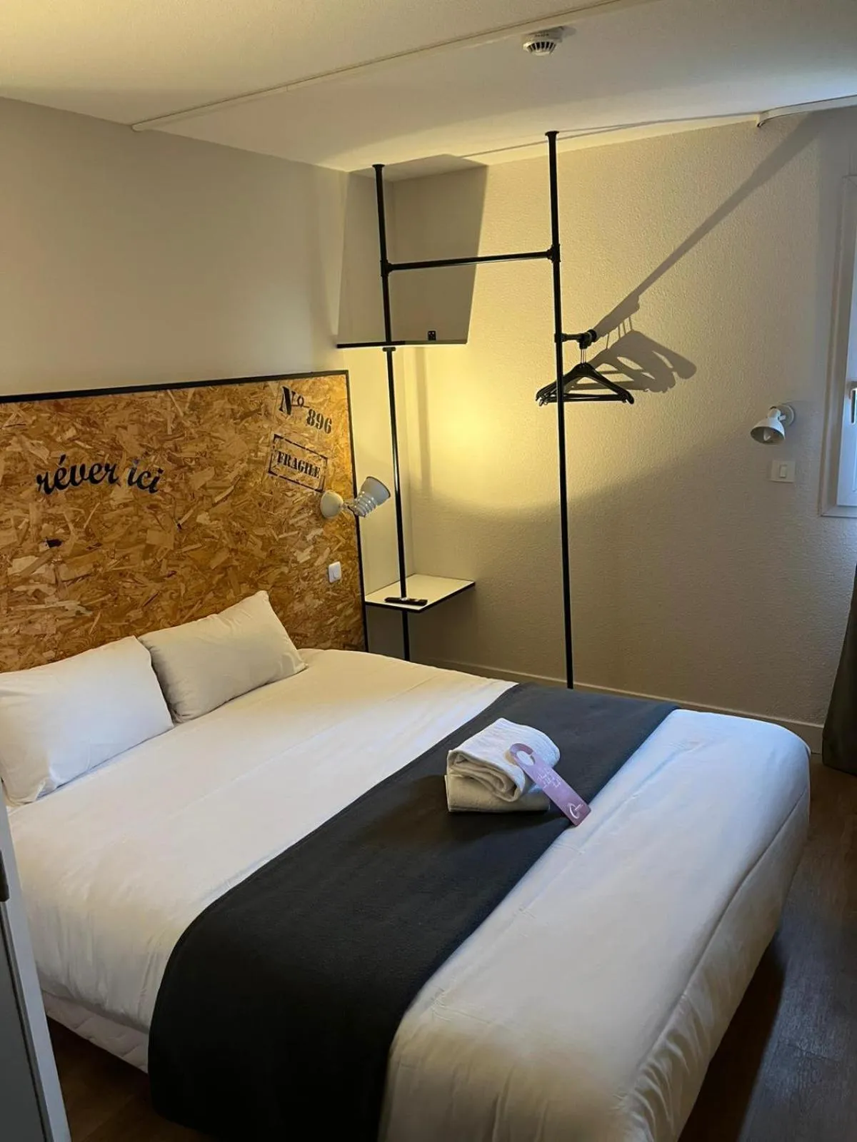 Bed in The Originals Access, Hôtel Clermont-Ferrand Nord