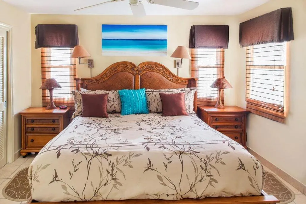Bed in Coral Gardens on Grace Bay