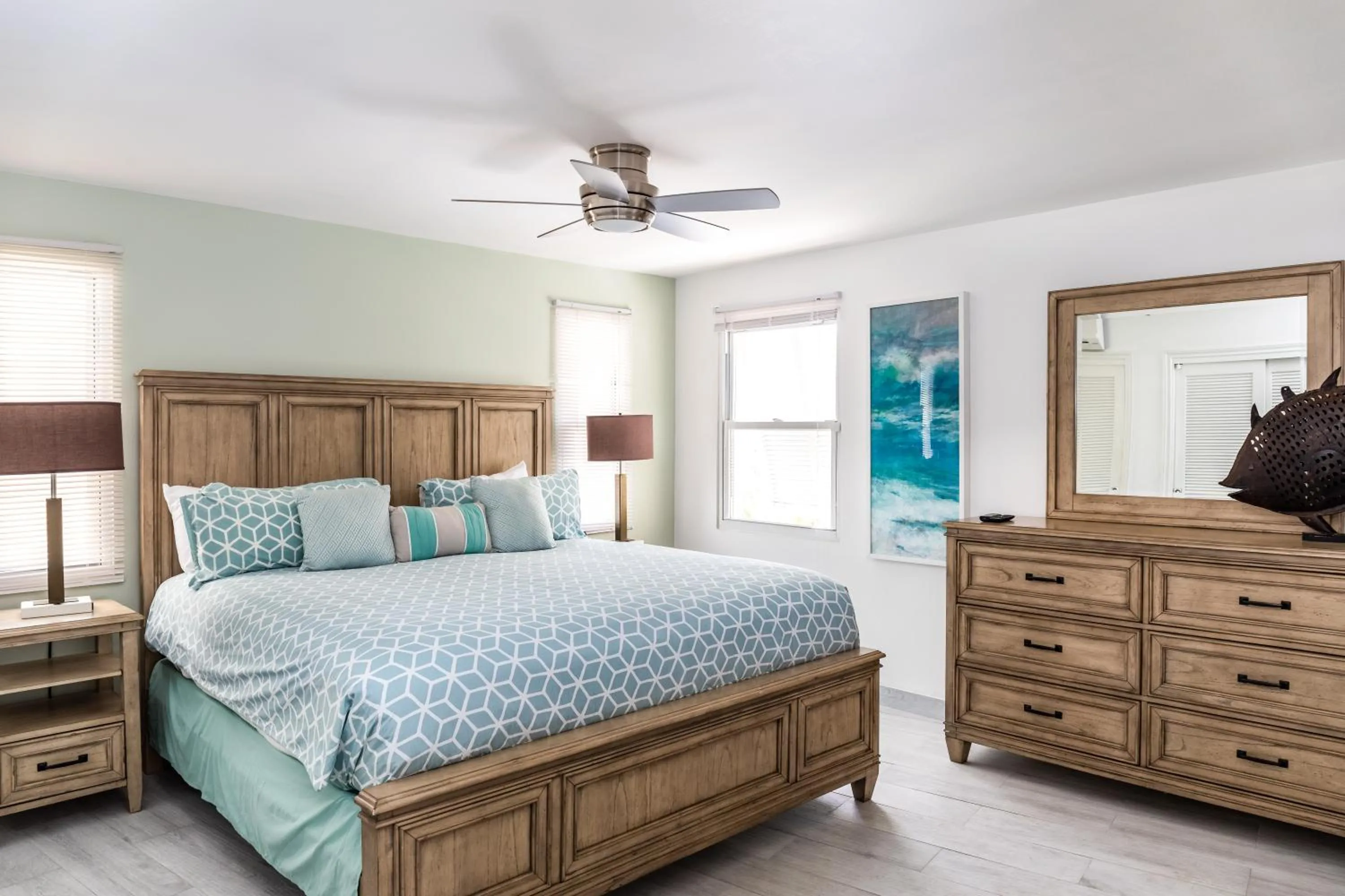 Bed in Coral Gardens on Grace Bay